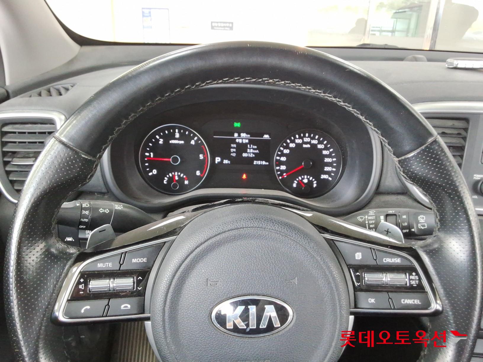 2021 - kia sportage