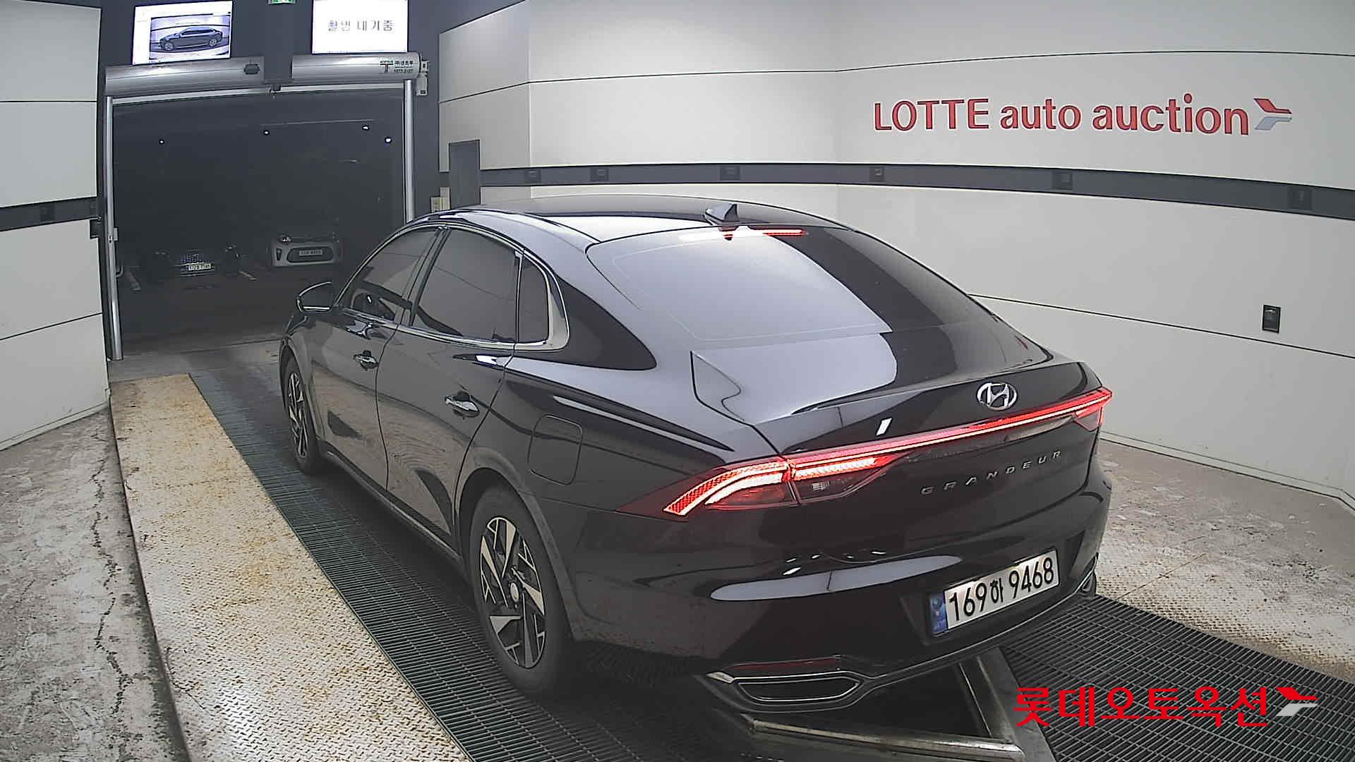2022 - hyundai grandeur