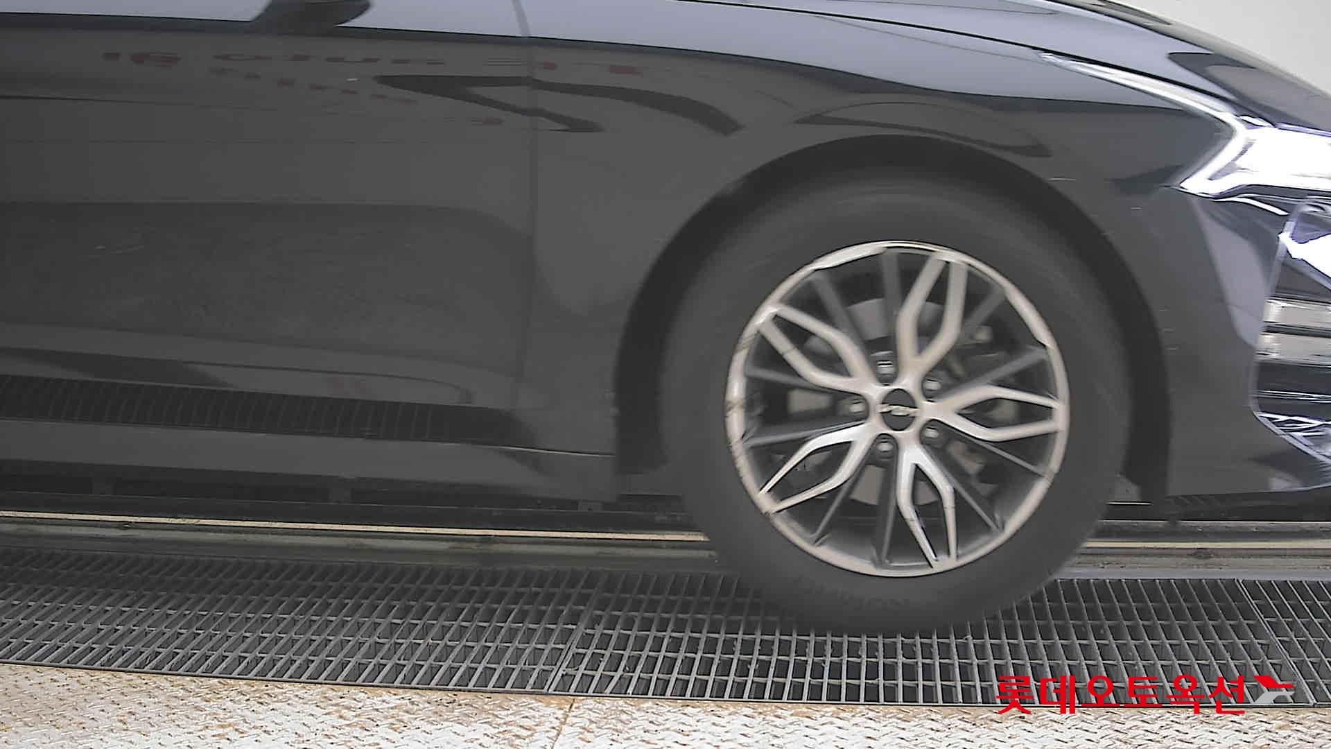 2022 - kia k5