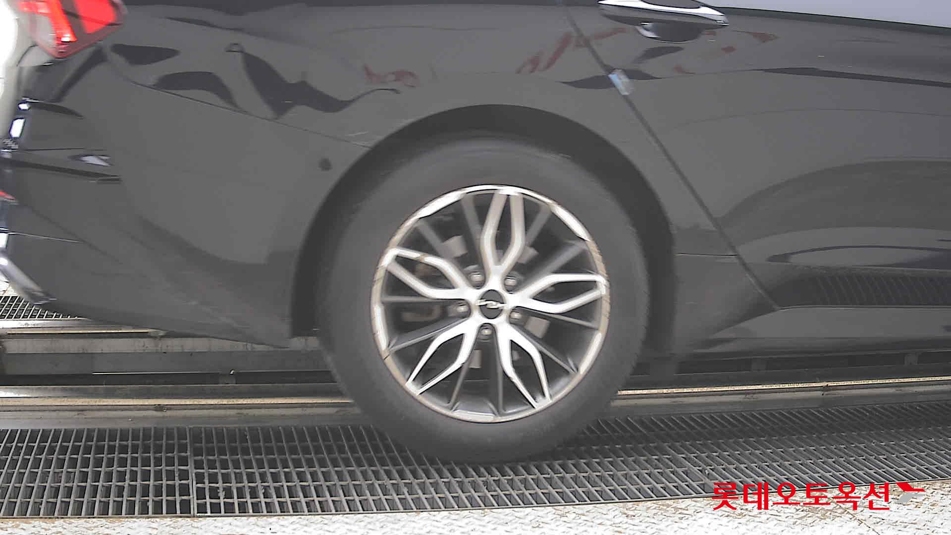 2022 - kia k5