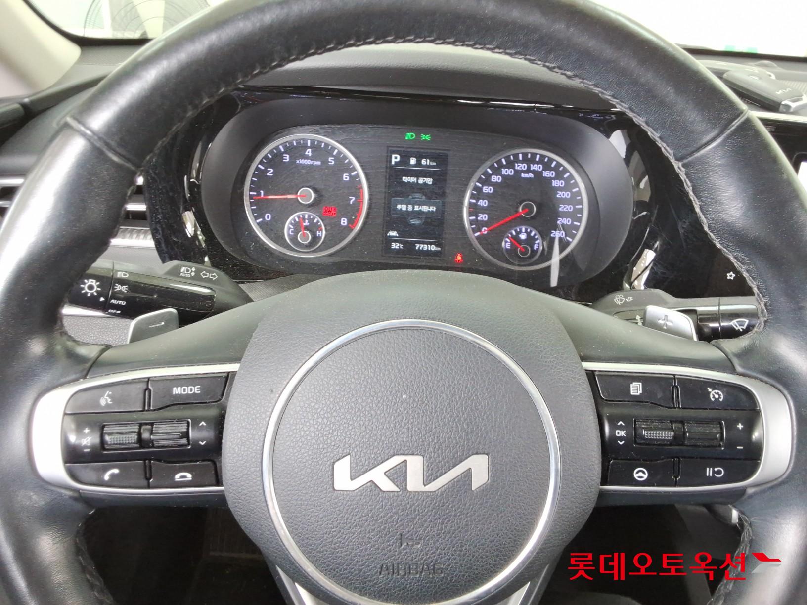 2022 - kia k5
