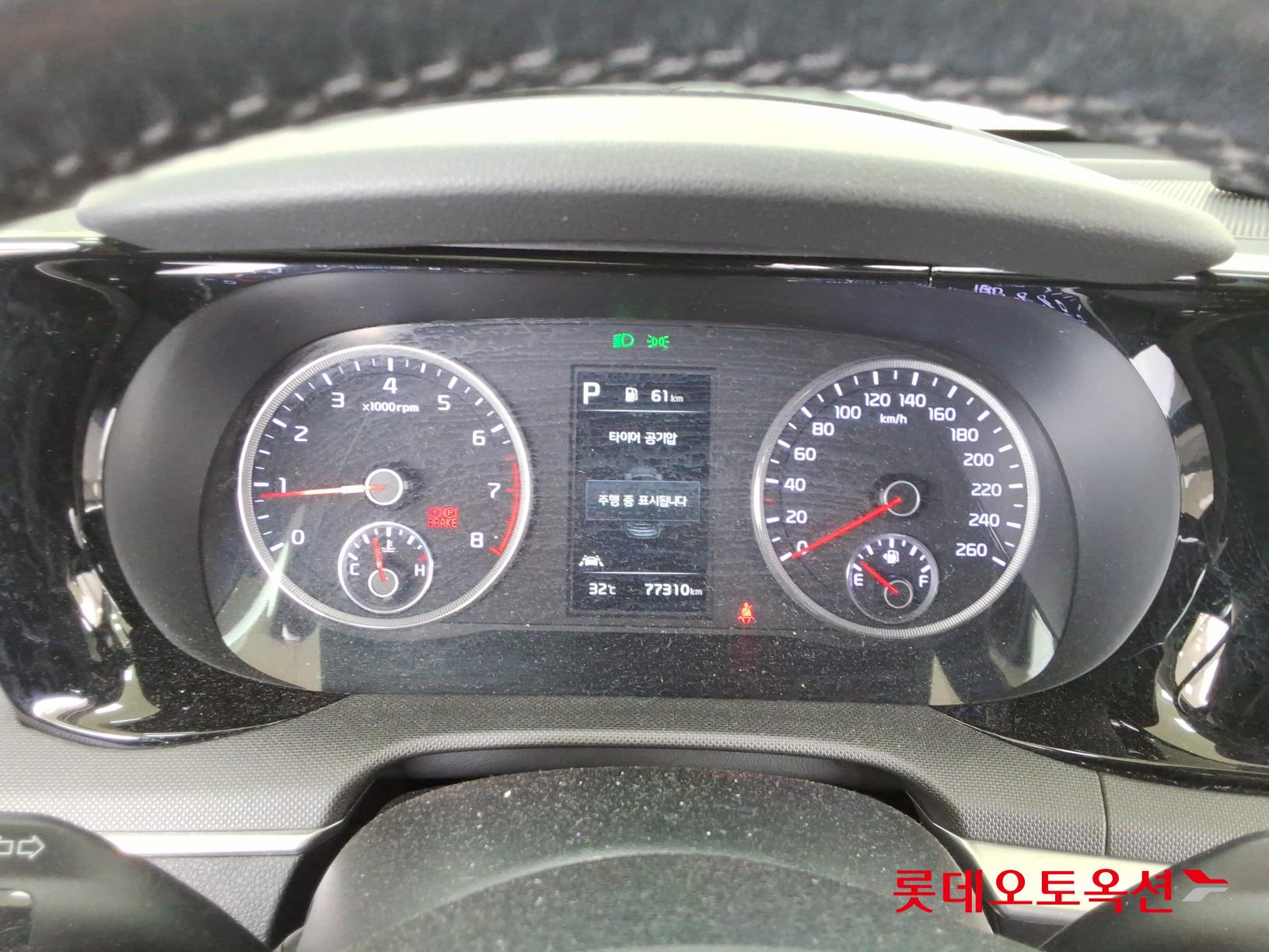 2022 - kia k5