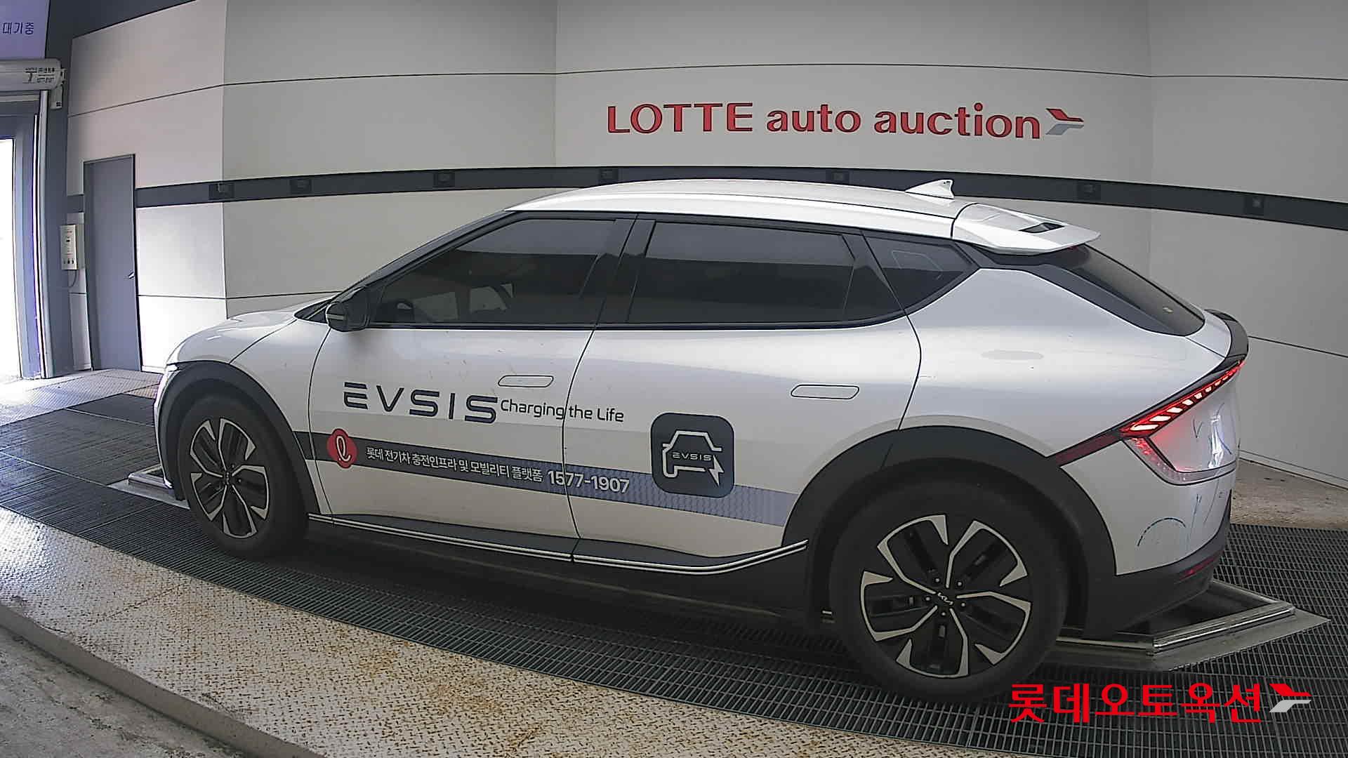 2022 - kia ev6