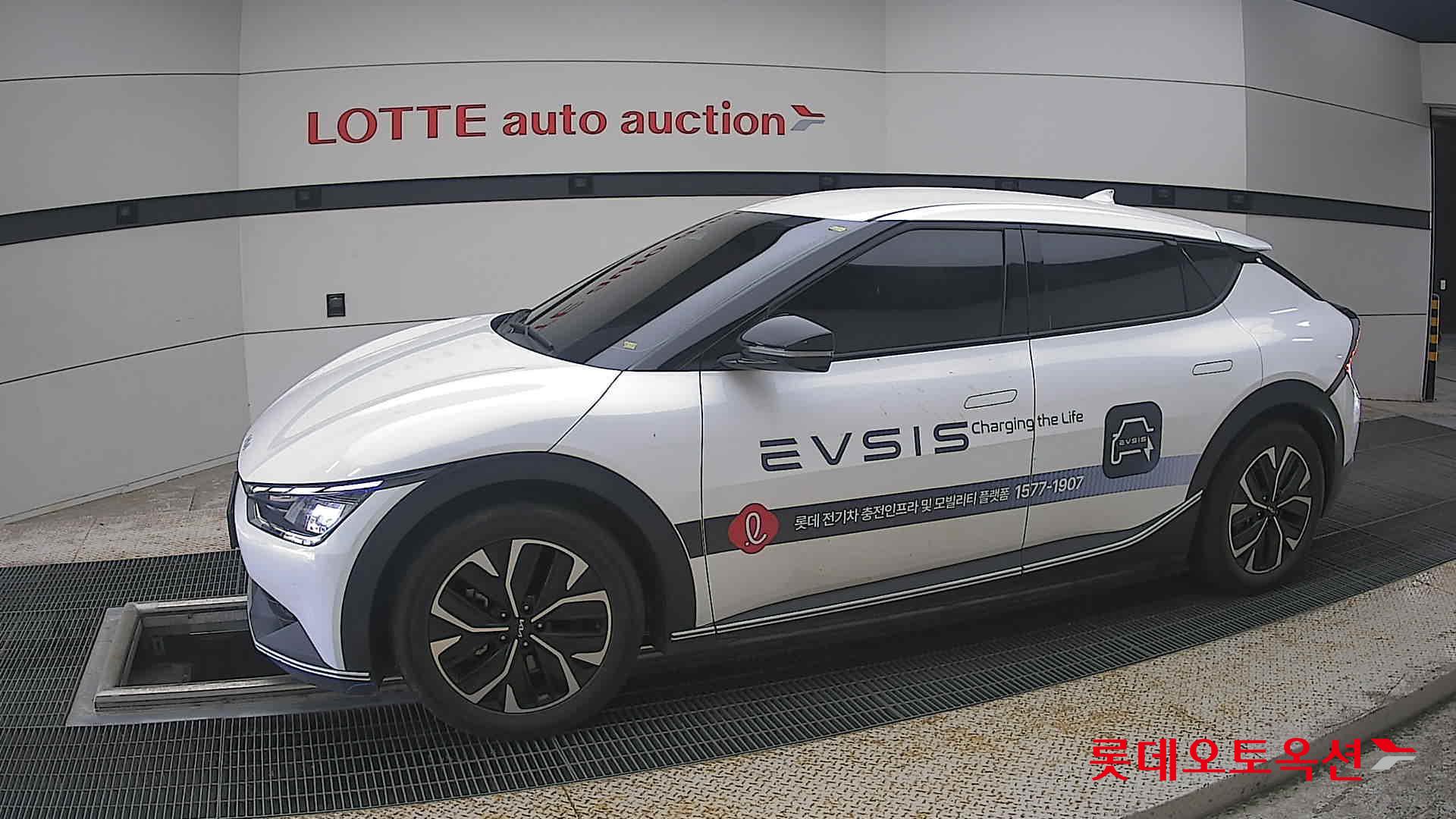 2022 - kia ev6