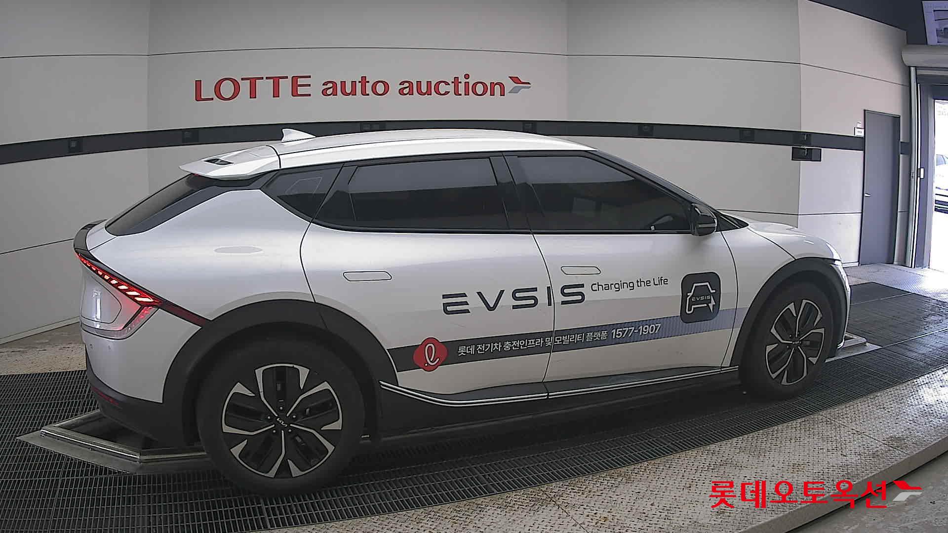 2022 - kia ev6