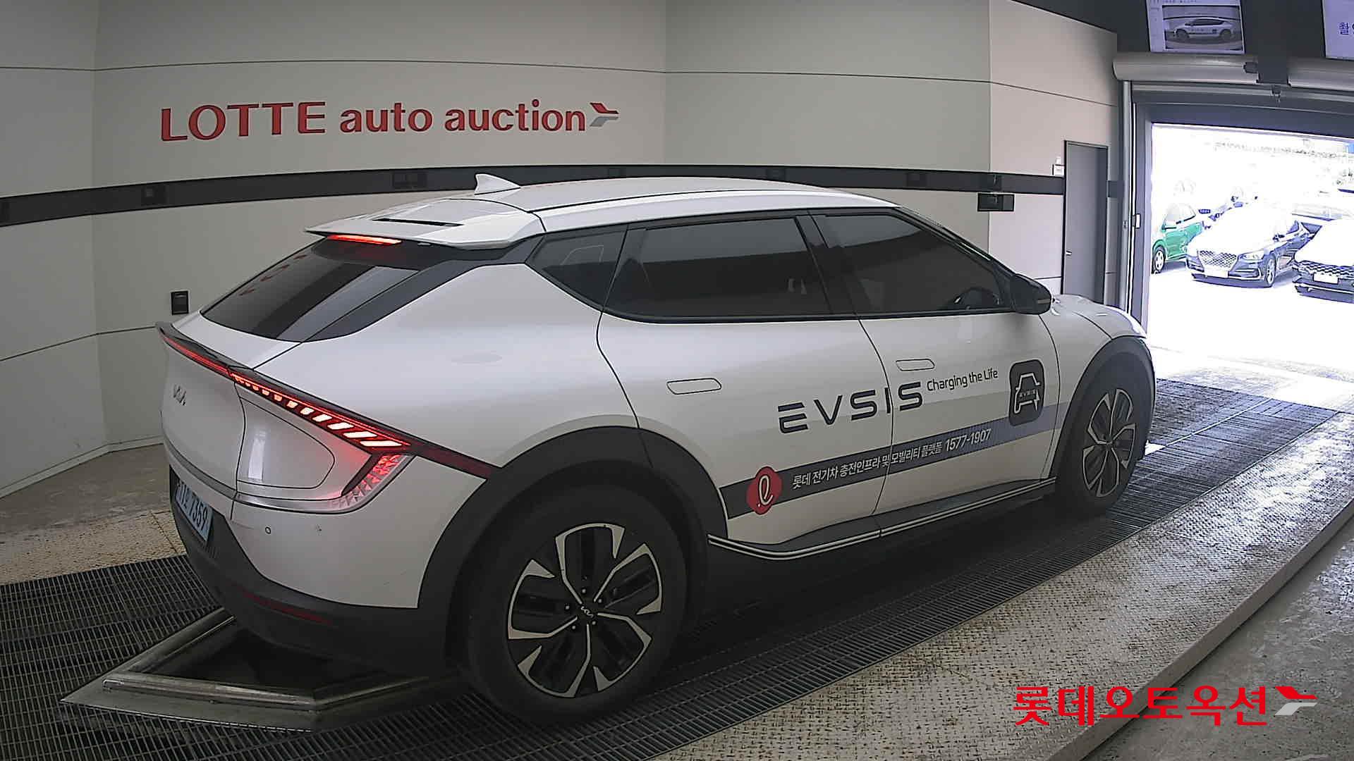 2022 - kia ev6