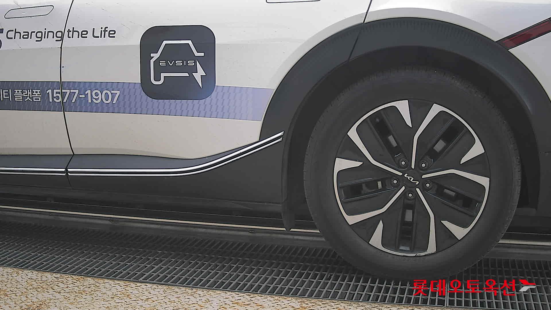2022 - kia ev6