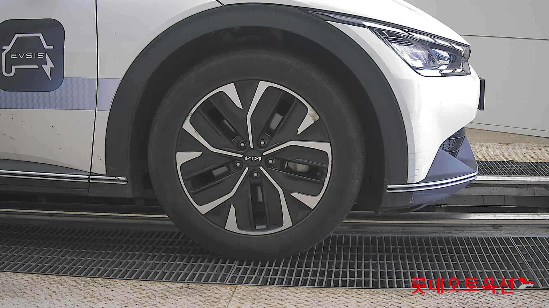 2022 - kia ev6