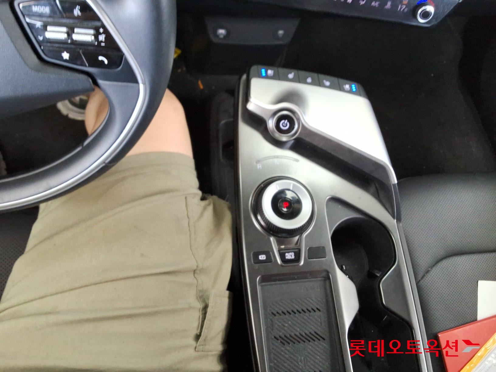 2022 - kia ev6