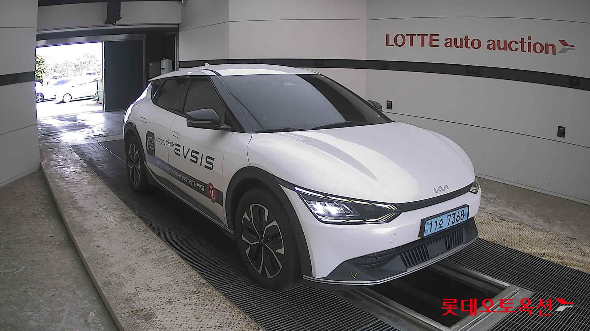 2022 - kia ev6