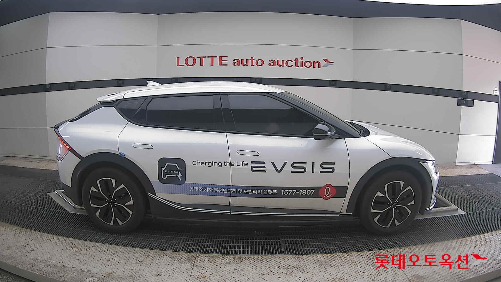 2022 - kia ev6