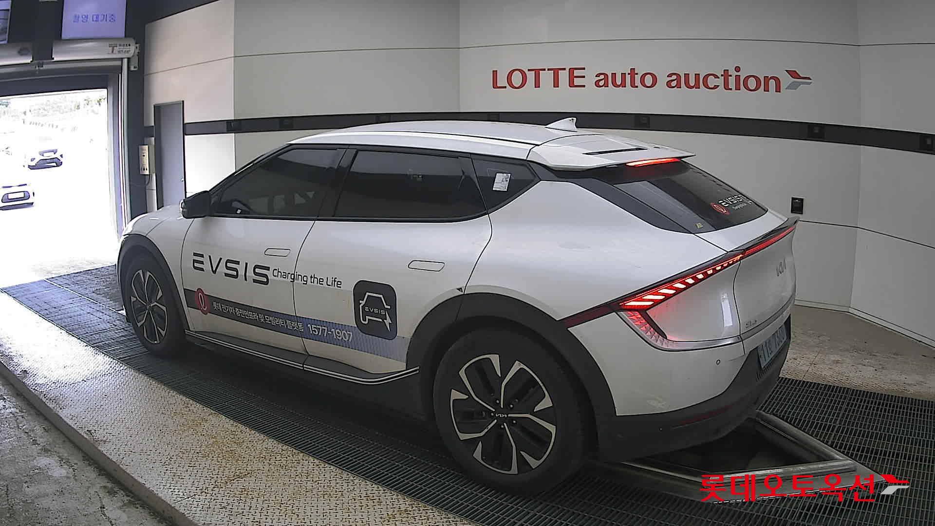 2022 - kia ev6