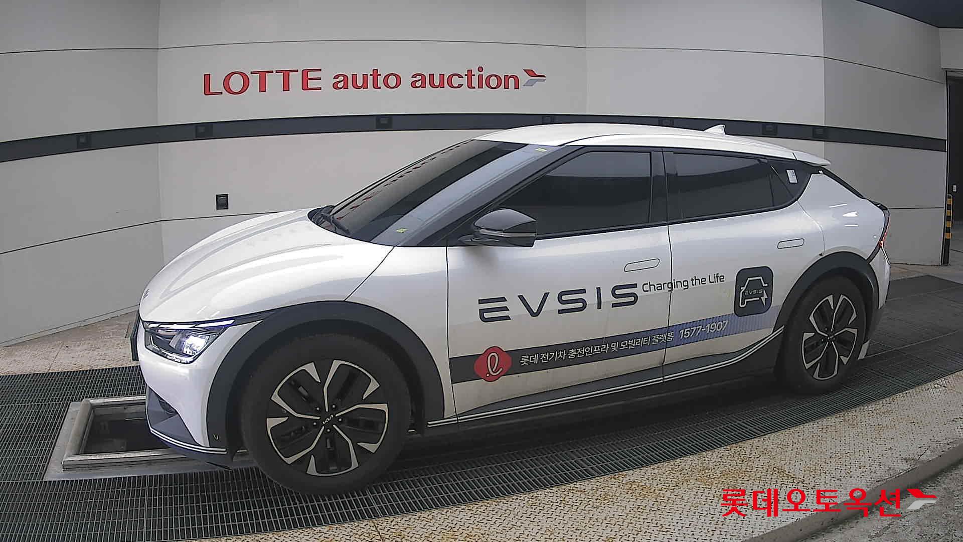 2022 - kia ev6