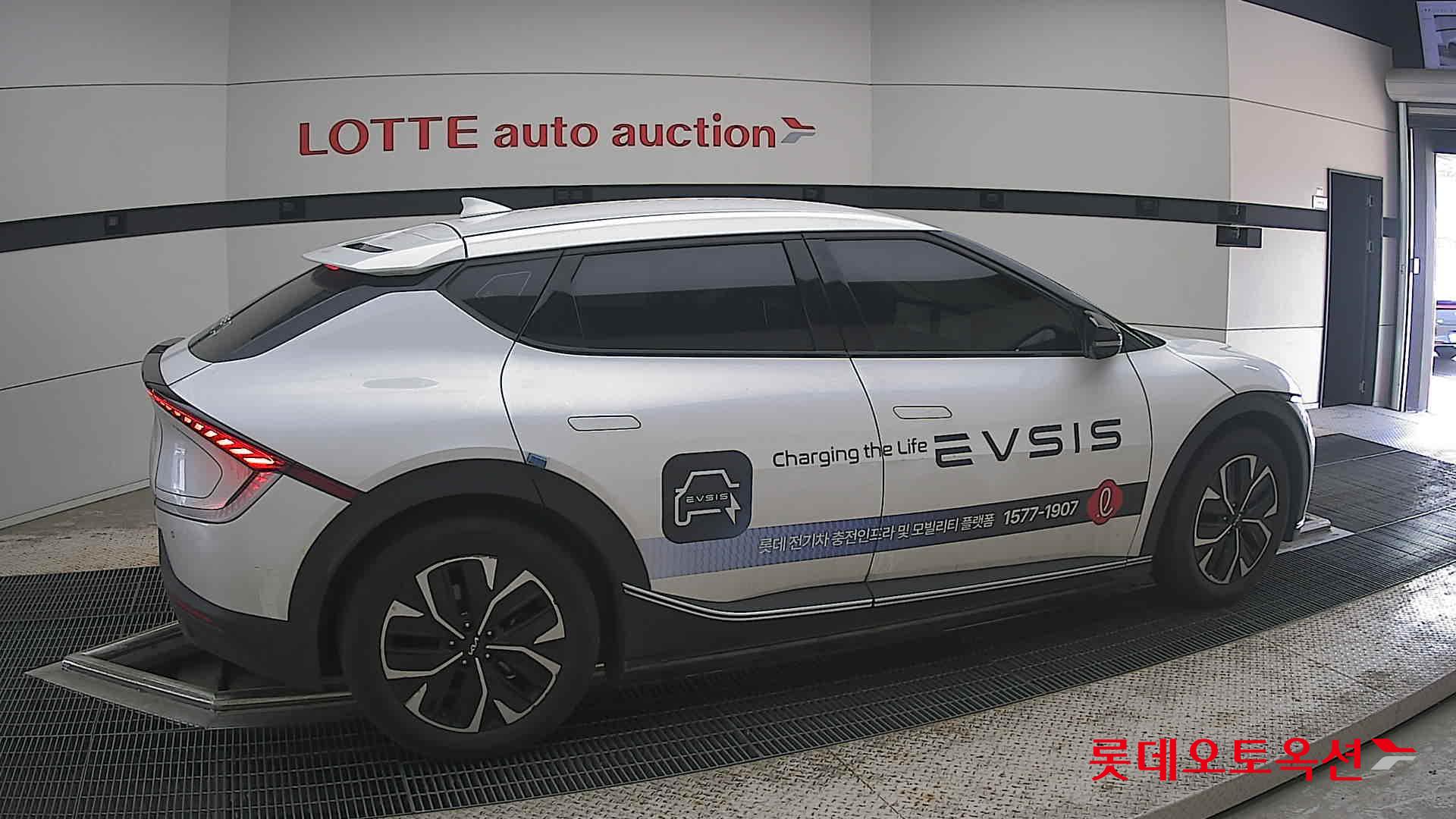 2022 - kia ev6