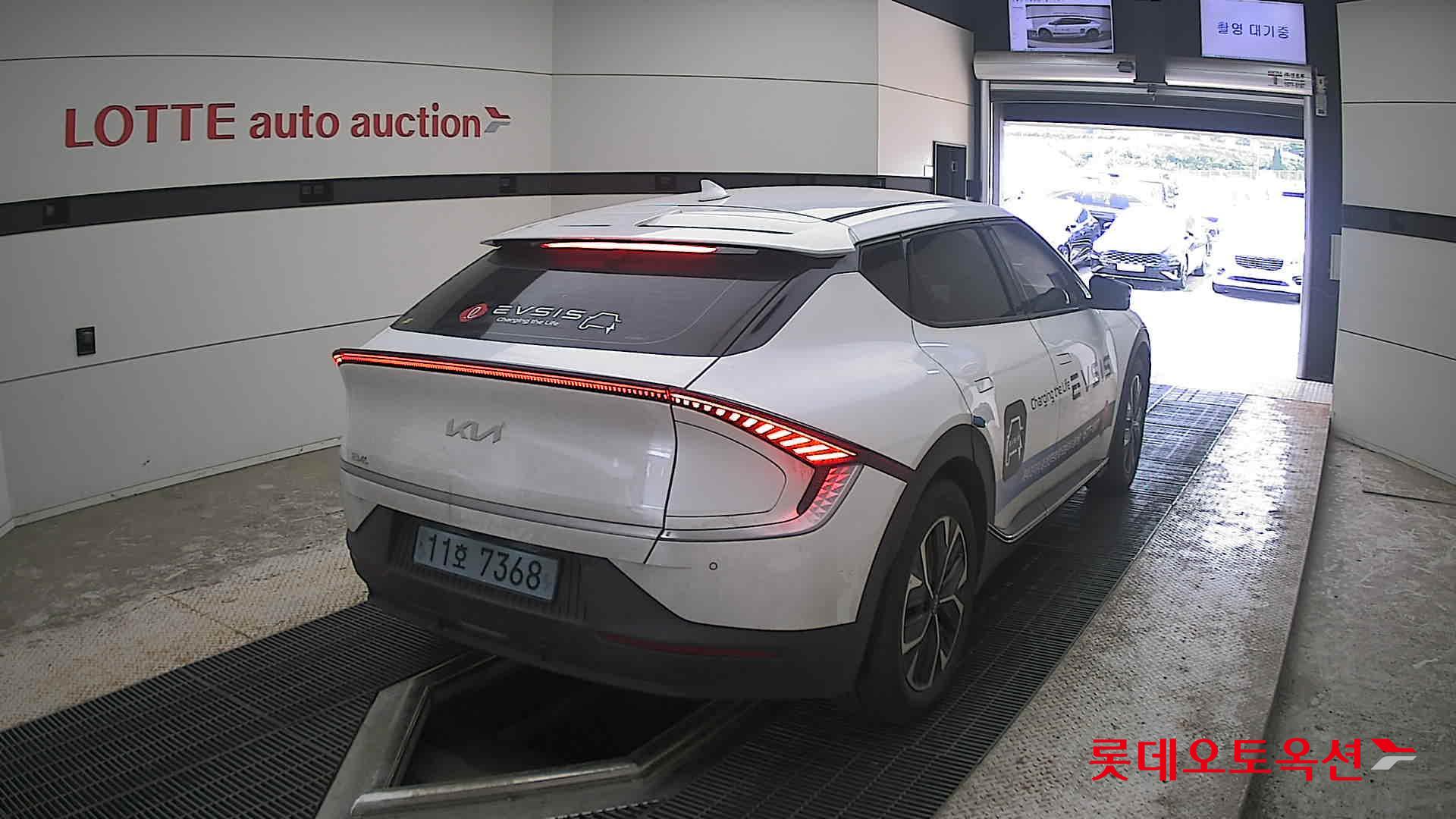 2022 - kia ev6