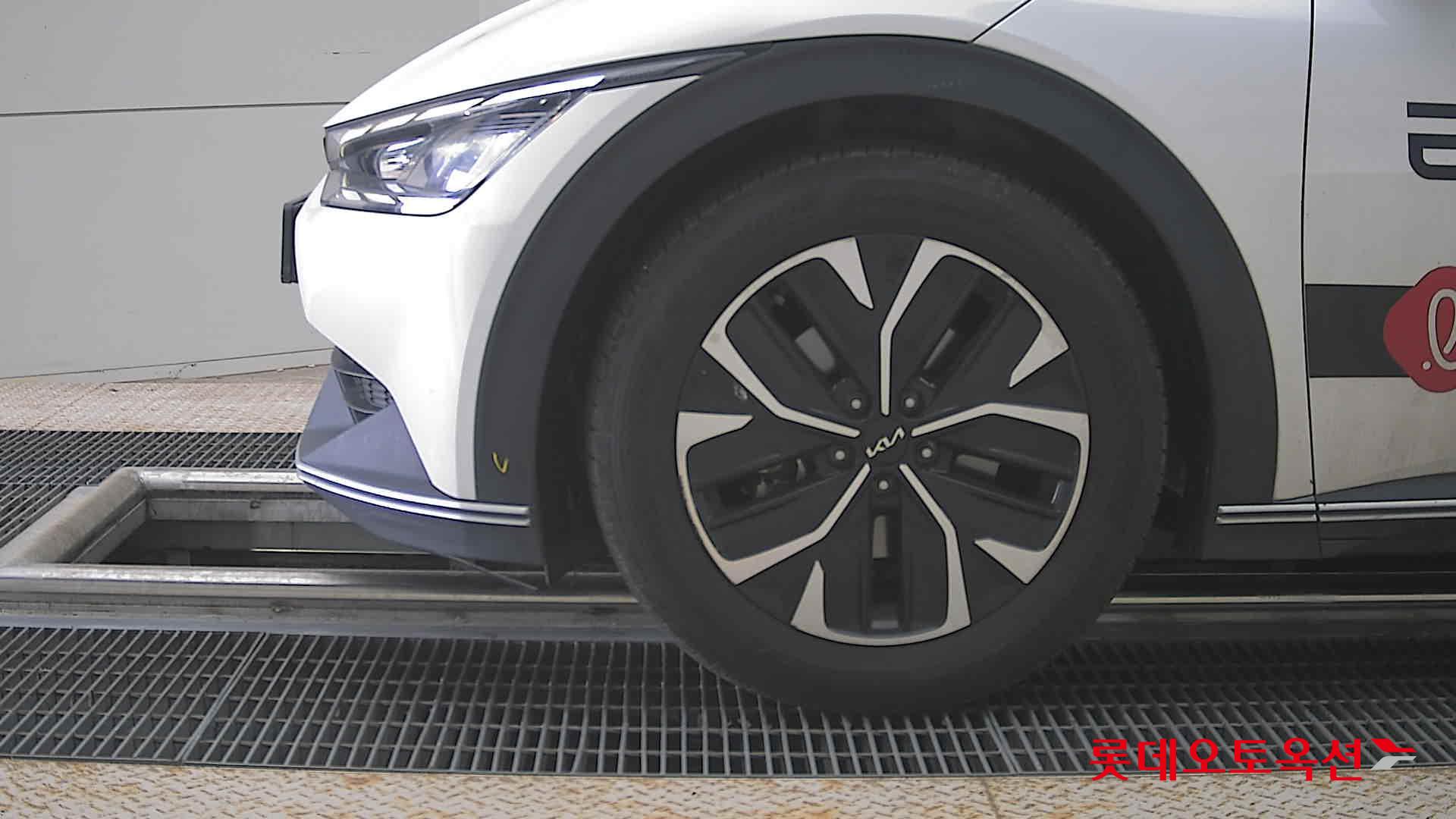 2022 - kia ev6