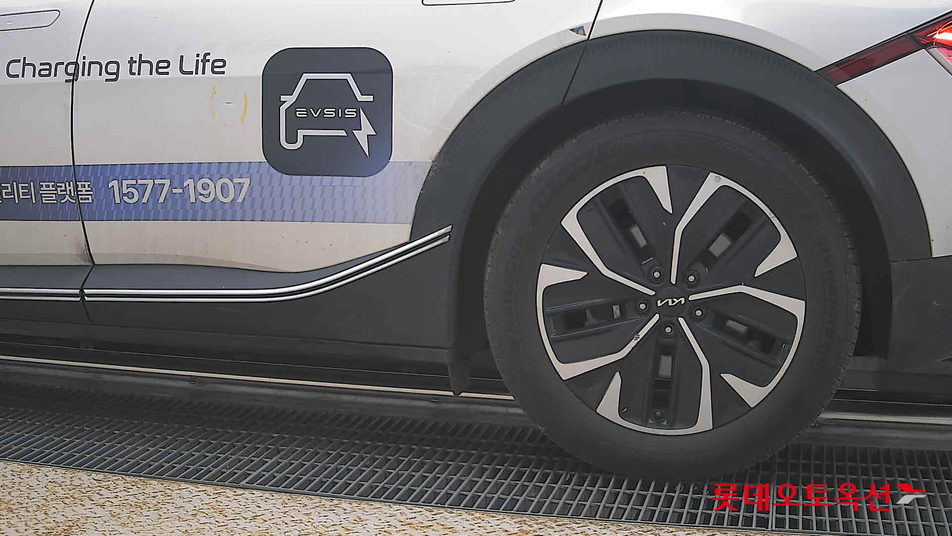 2022 - kia ev6