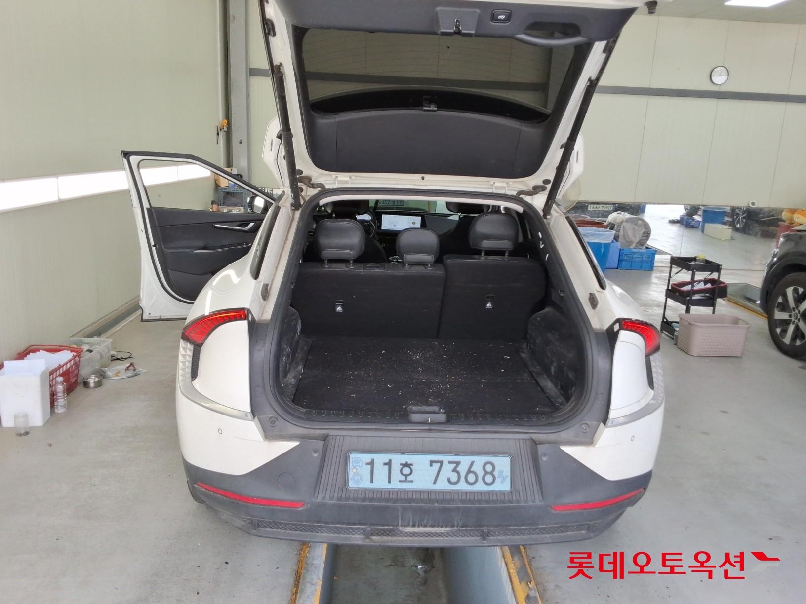 2022 - kia ev6