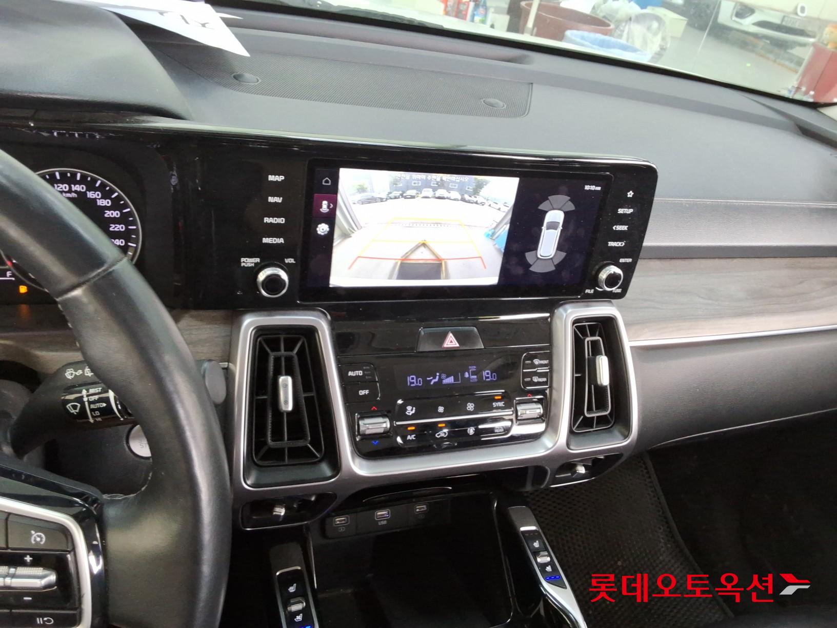 2022 - kia sorento