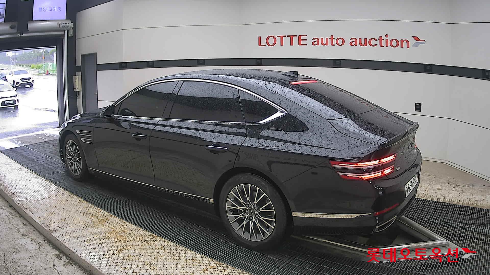 2022 - genesis g80