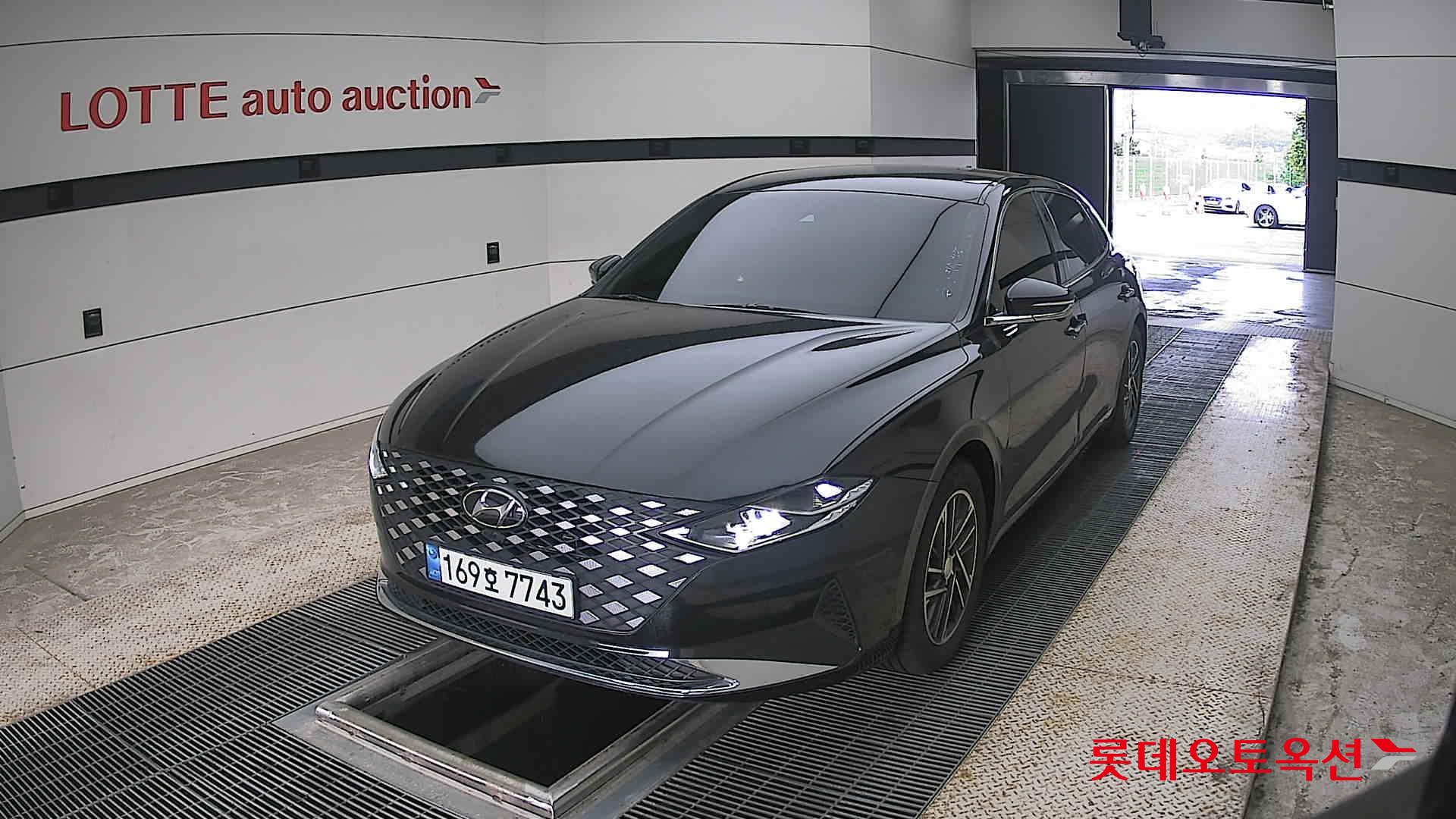 2022 - hyundai grandeur