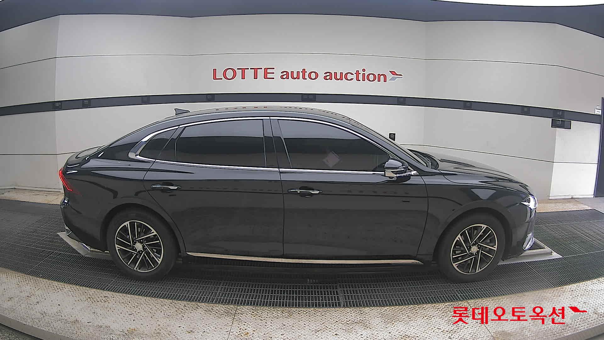 2022 - hyundai grandeur