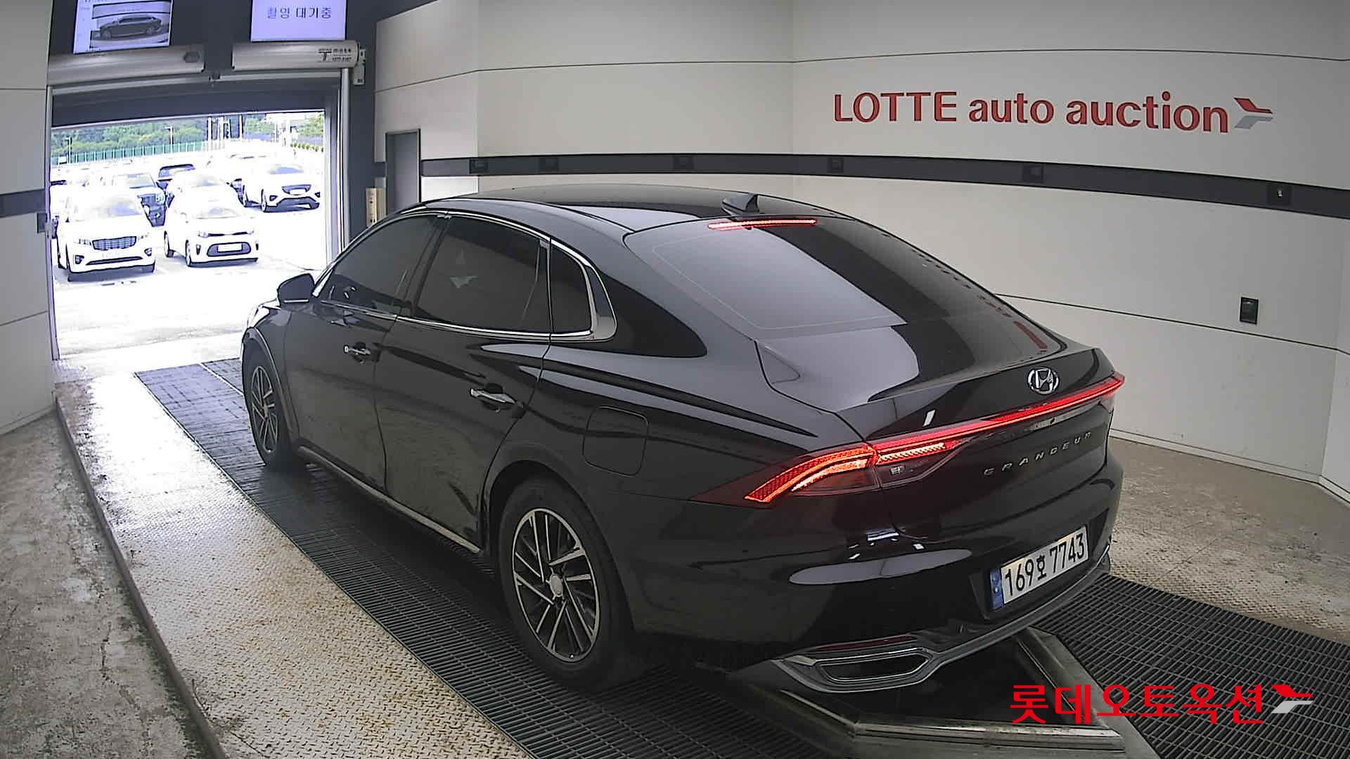 2022 - hyundai grandeur