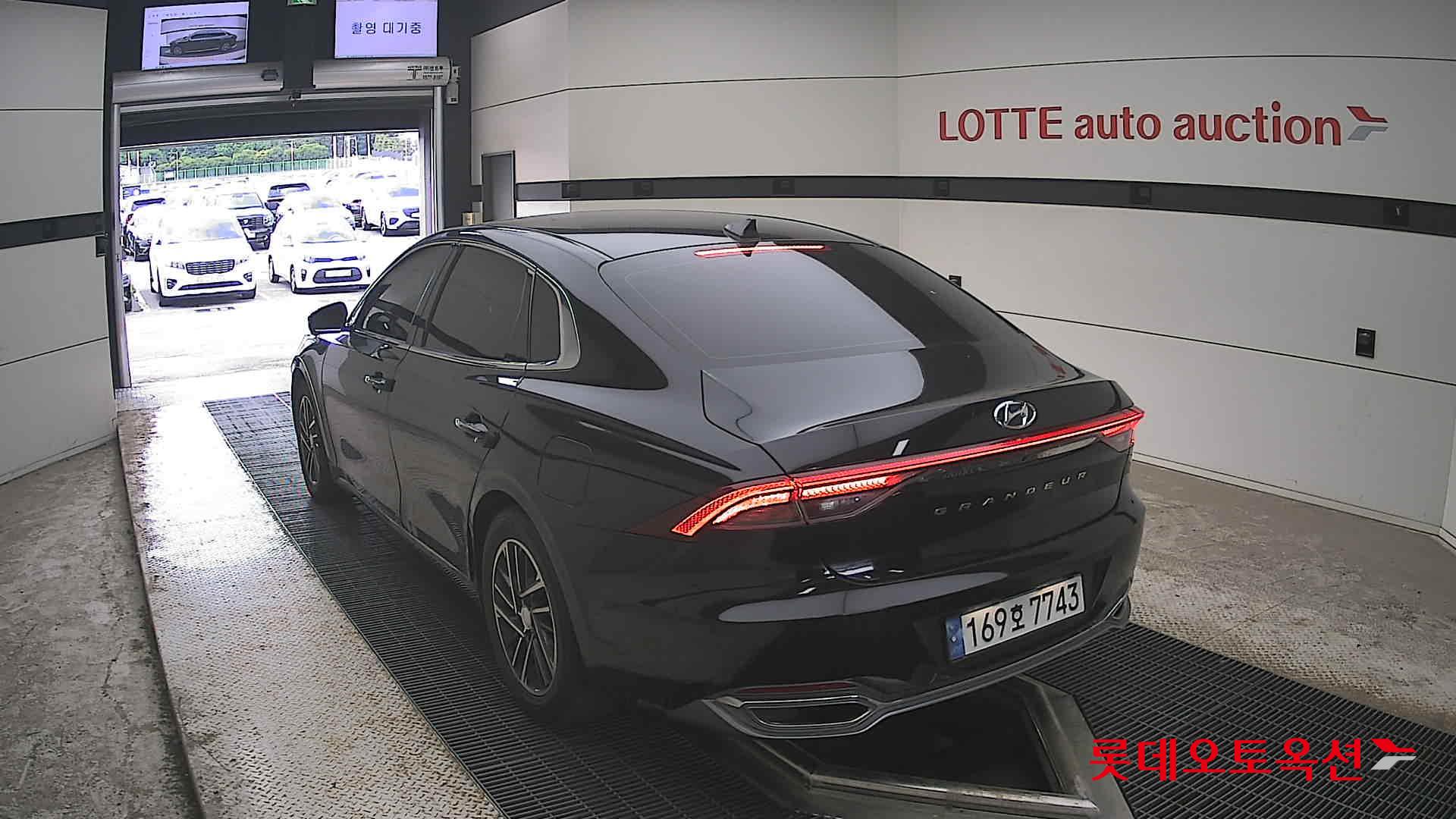 2022 - hyundai grandeur