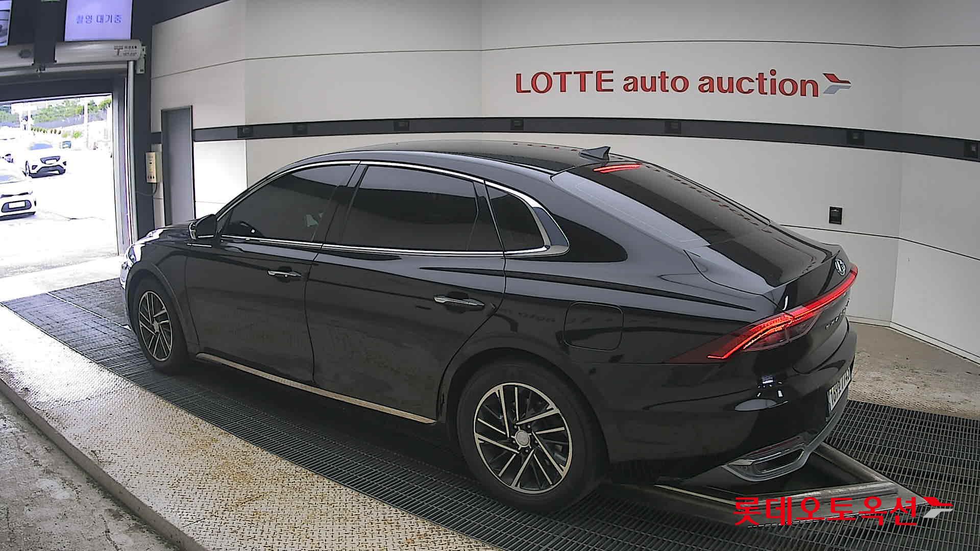2022 - hyundai grandeur