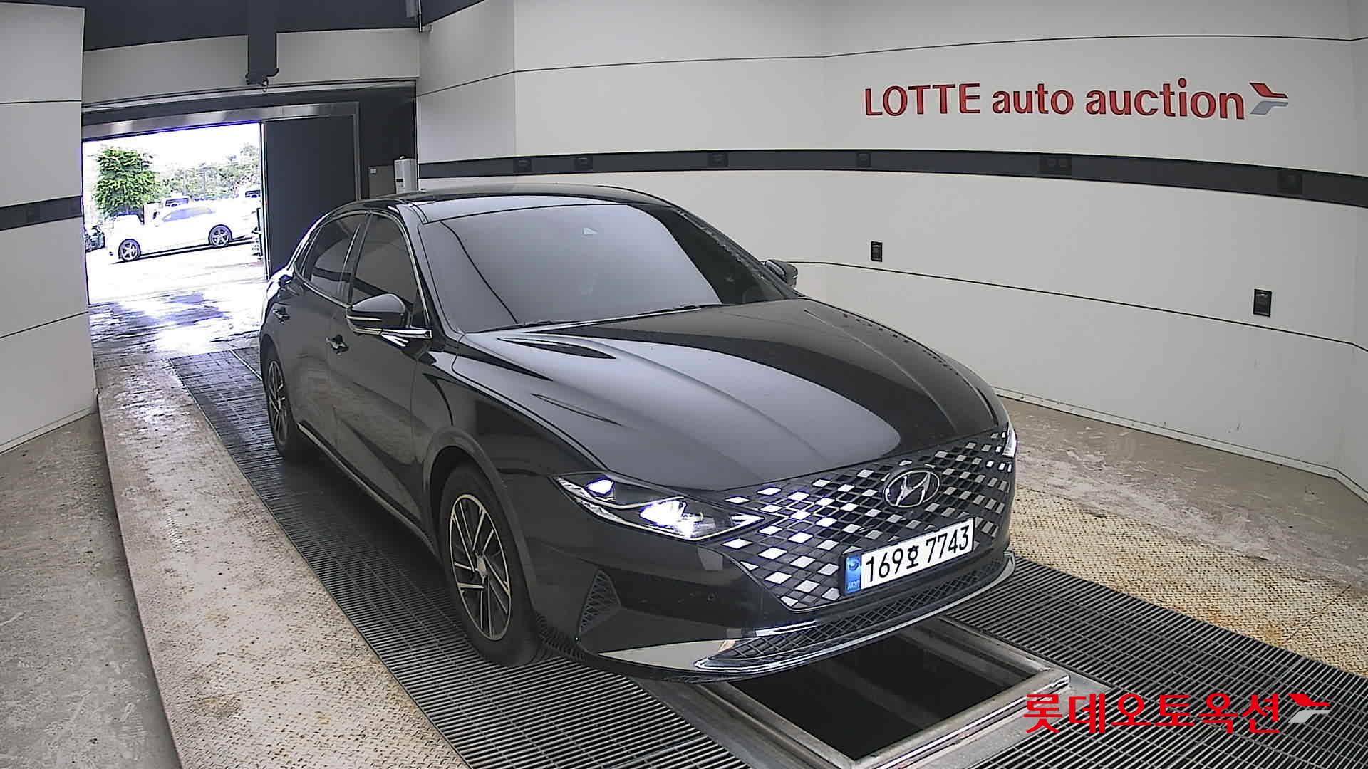 2022 - hyundai grandeur