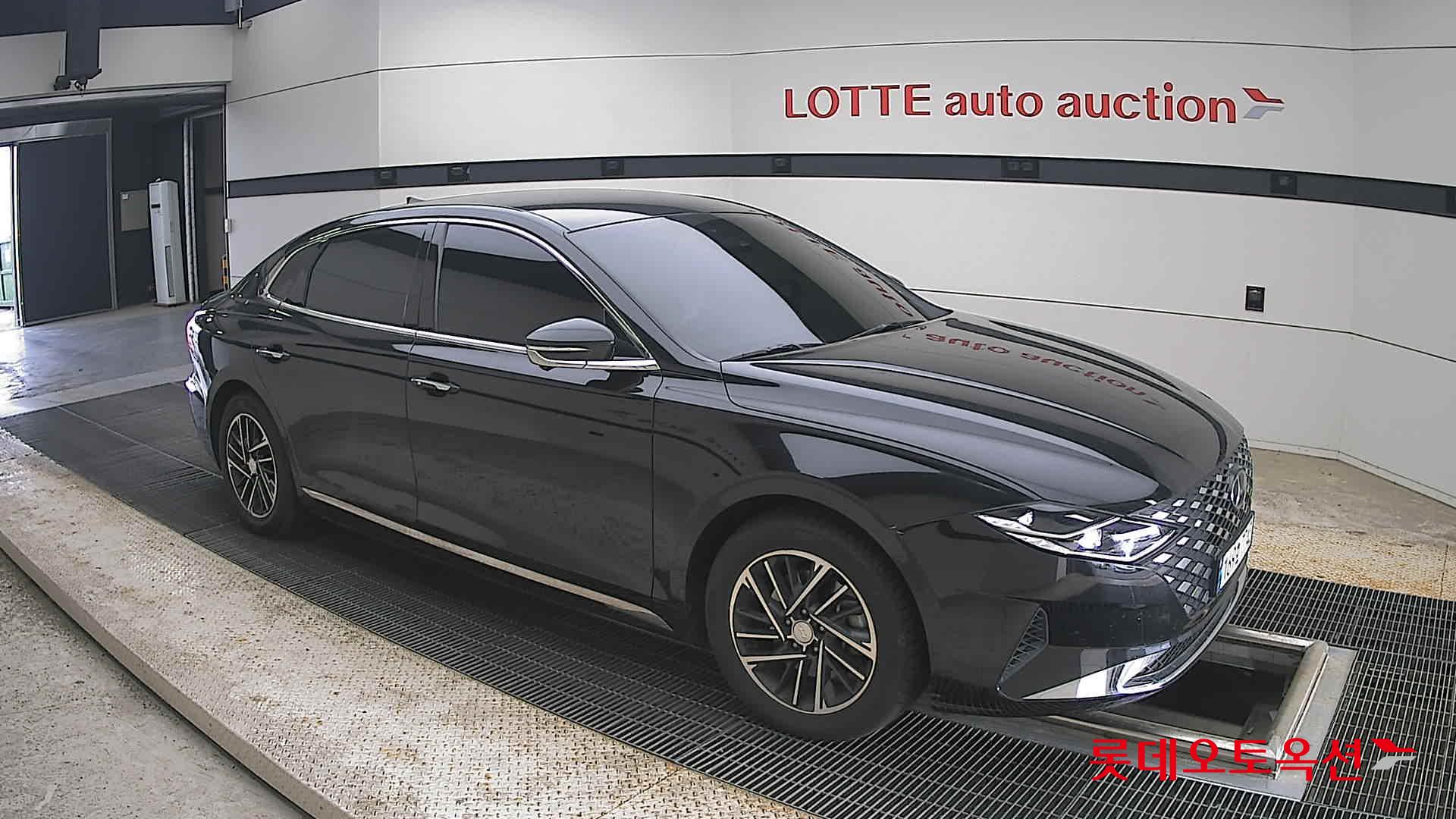 2022 - hyundai grandeur