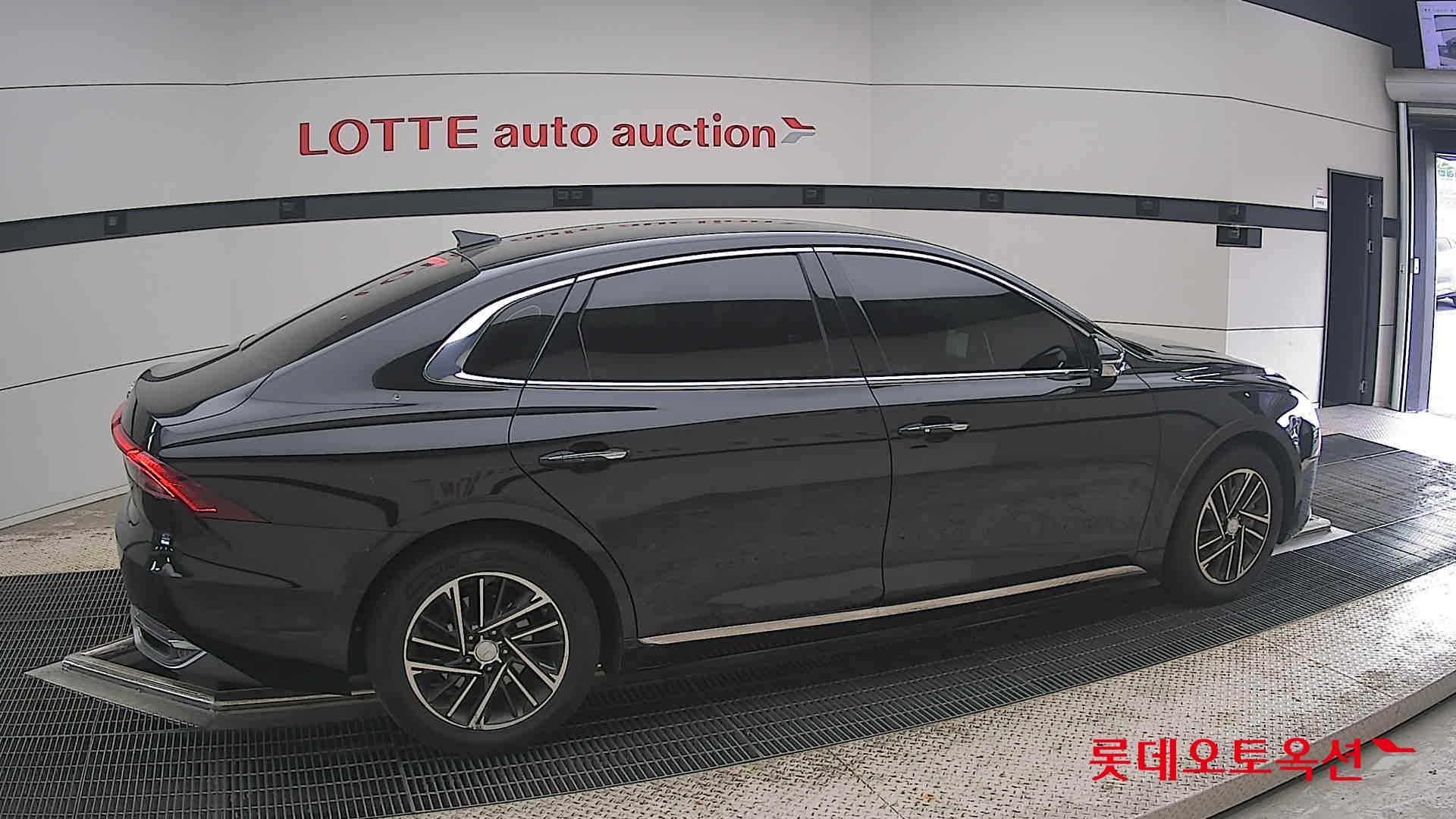 2022 - hyundai grandeur