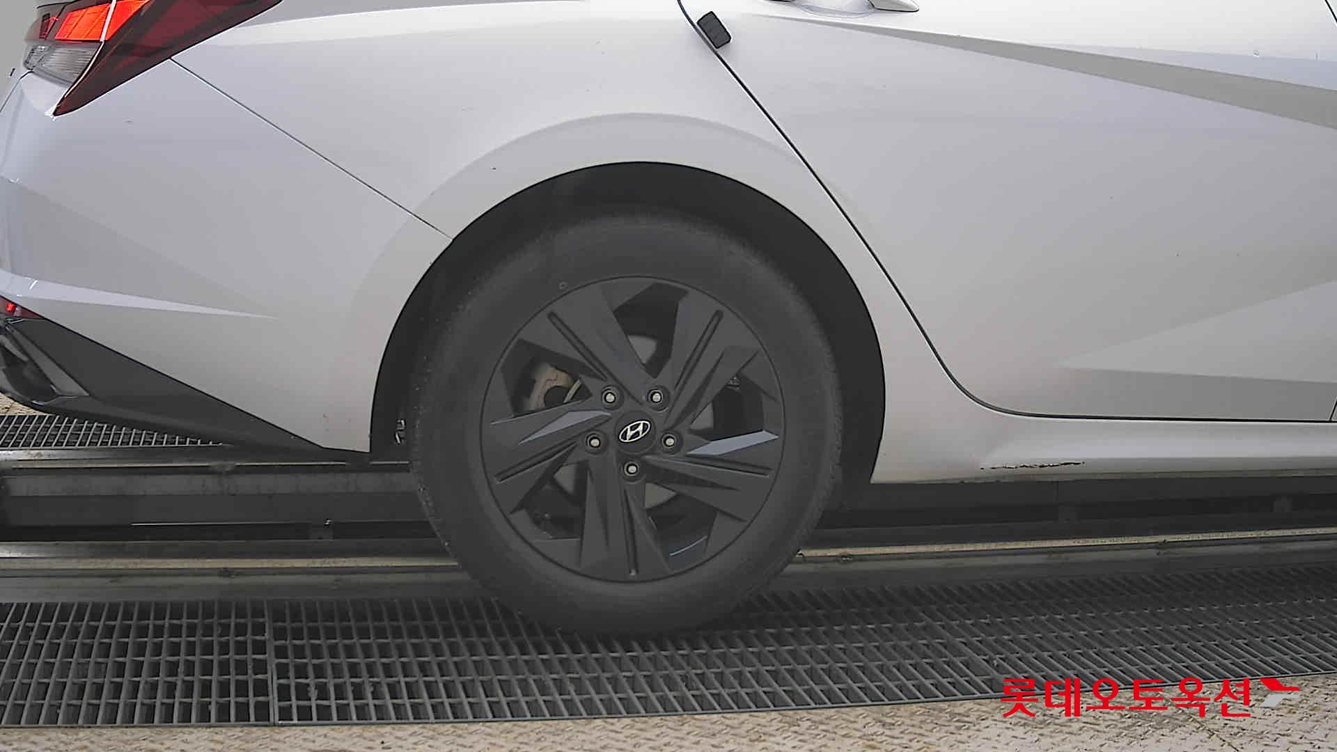 2023 - hyundai avante