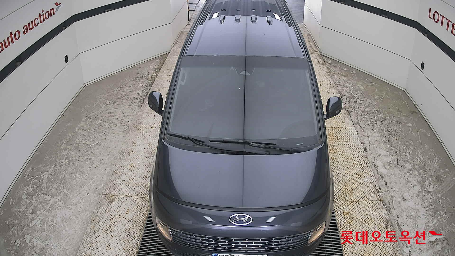 2023 - hyundai staria