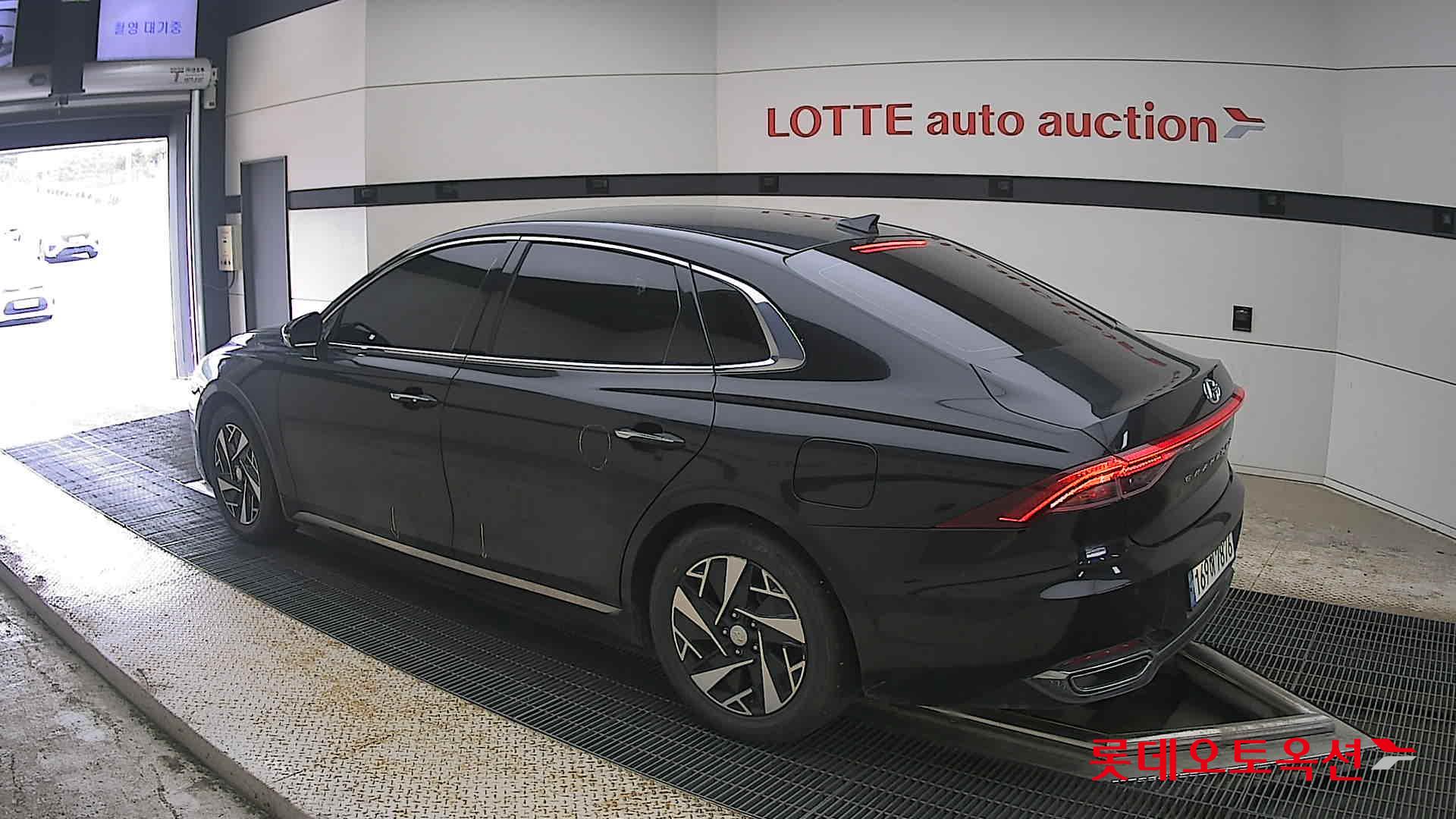2022 - hyundai grandeur
