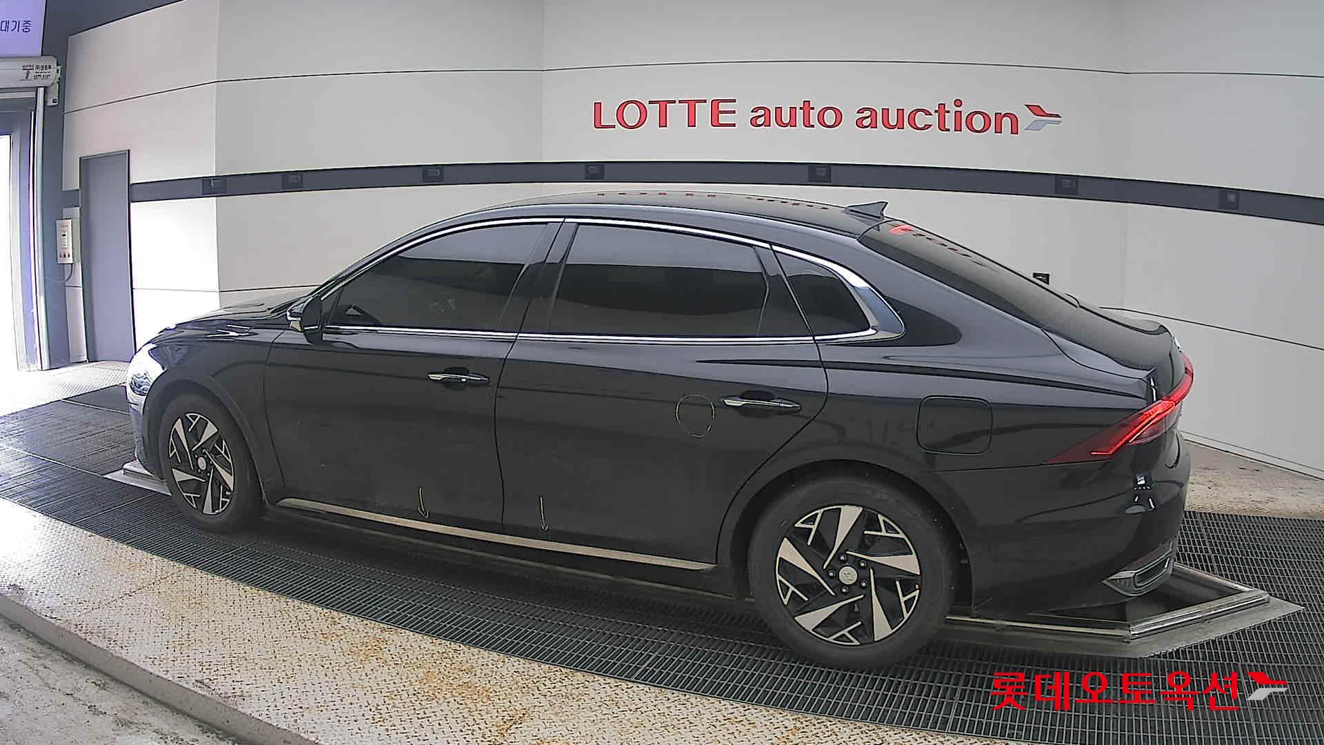 2022 - hyundai grandeur