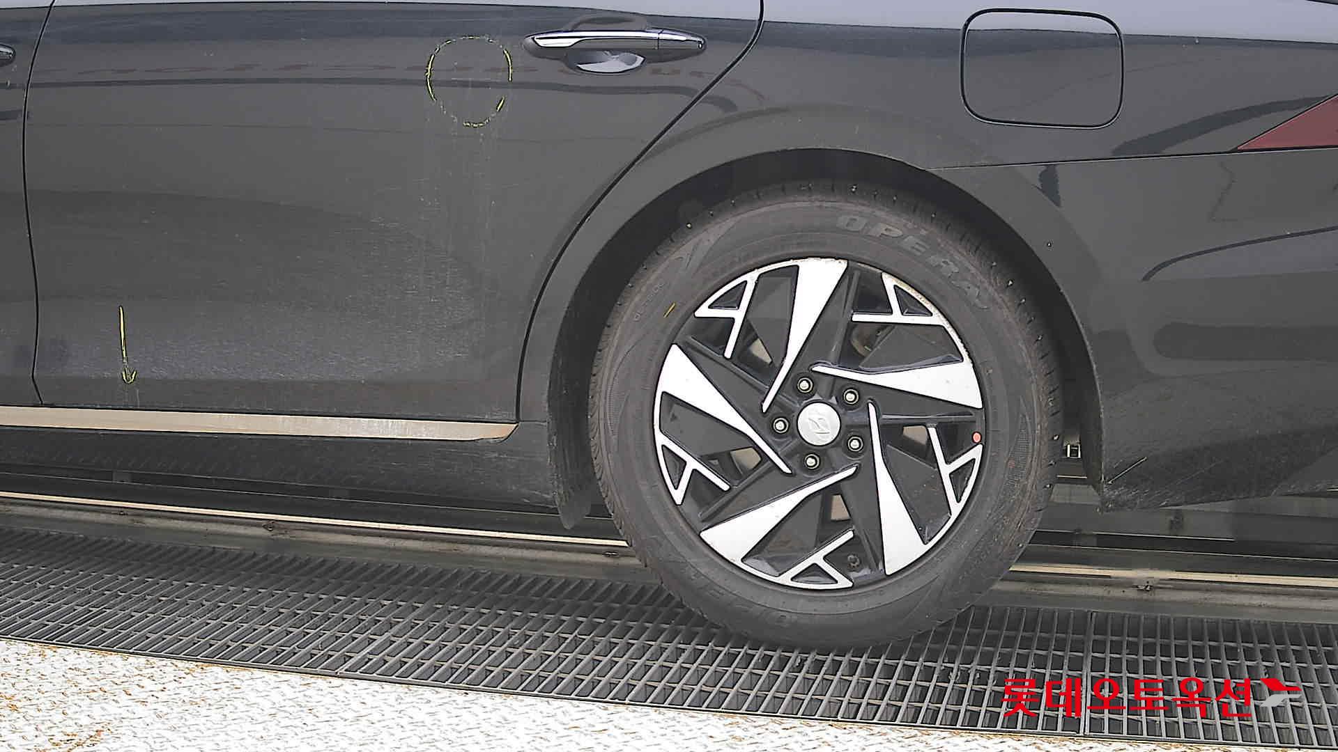 2022 - hyundai grandeur