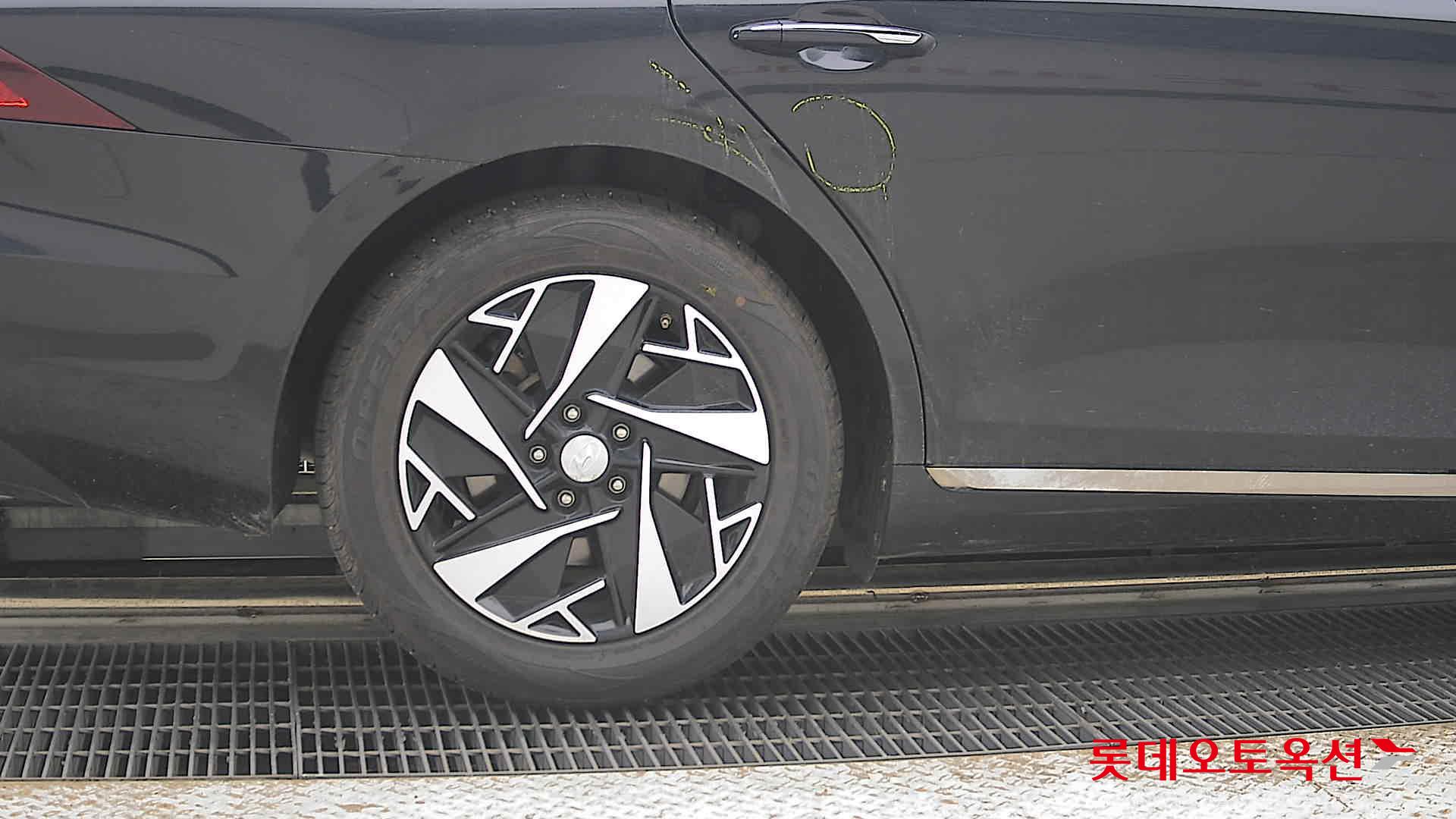 2022 - hyundai grandeur