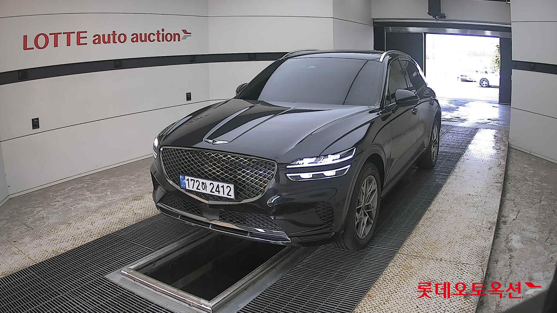2023 - genesis gv70