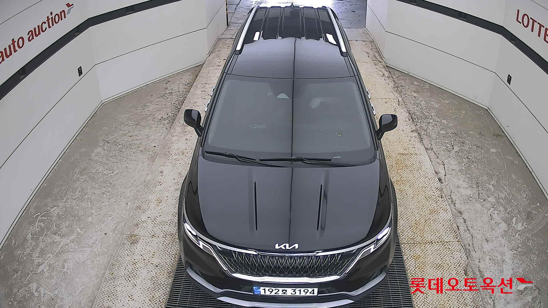 2023 - kia carnival