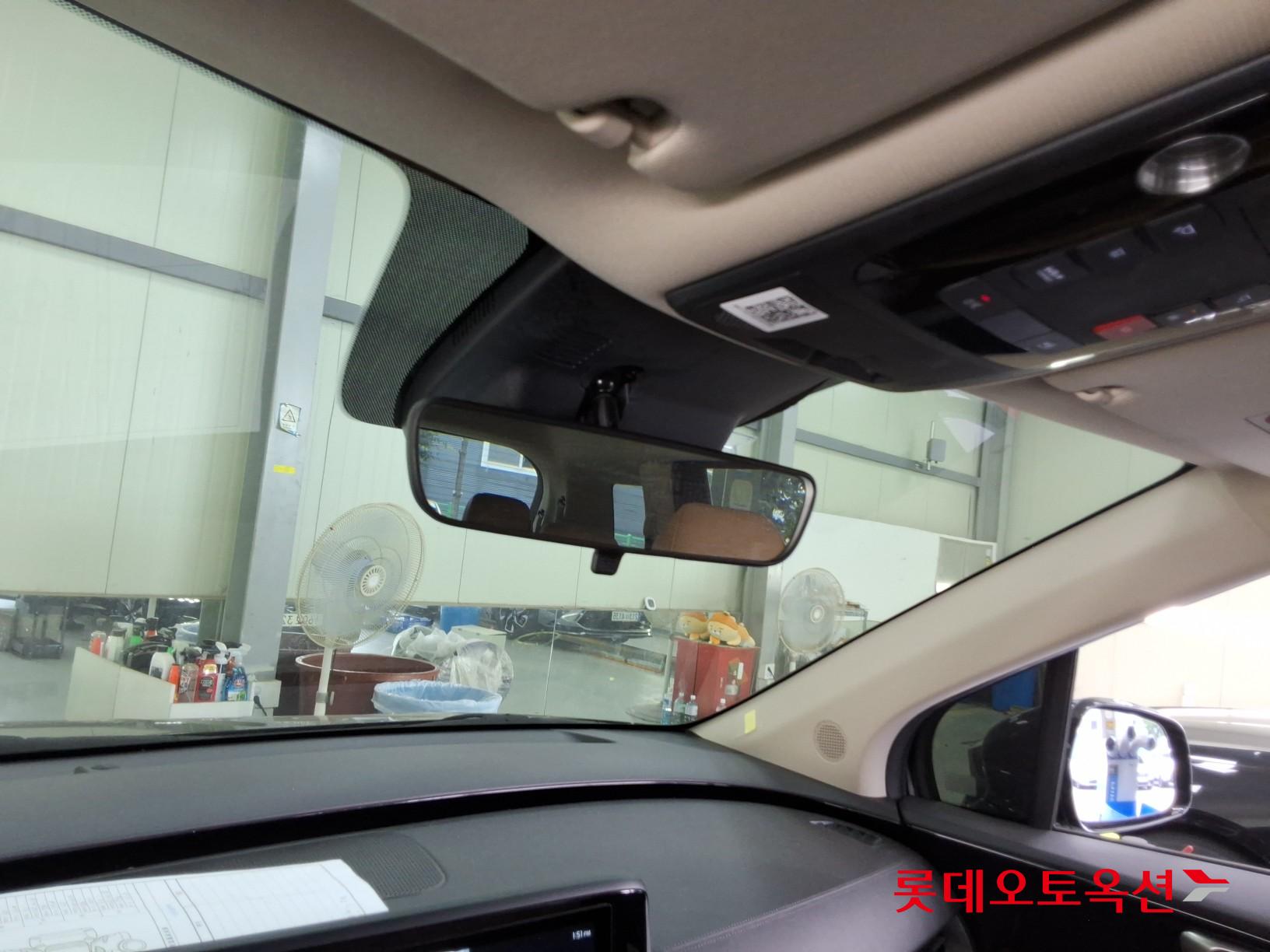 2023 - kia carnival