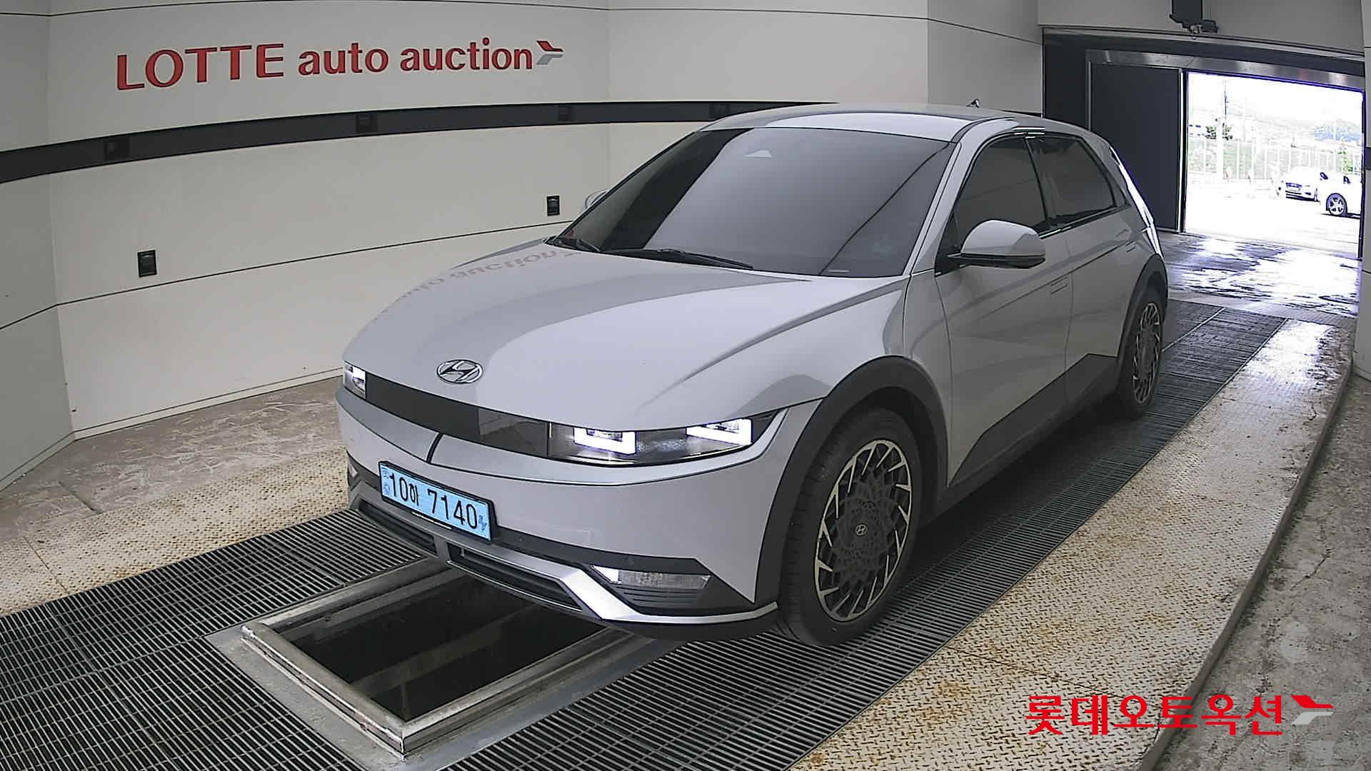 2023 - hyundai ioniq