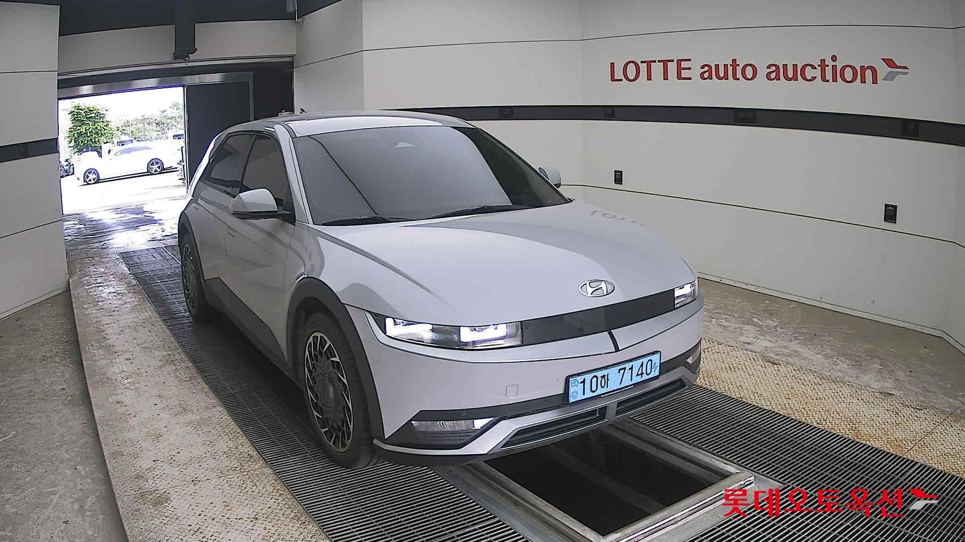 2023 - hyundai ioniq