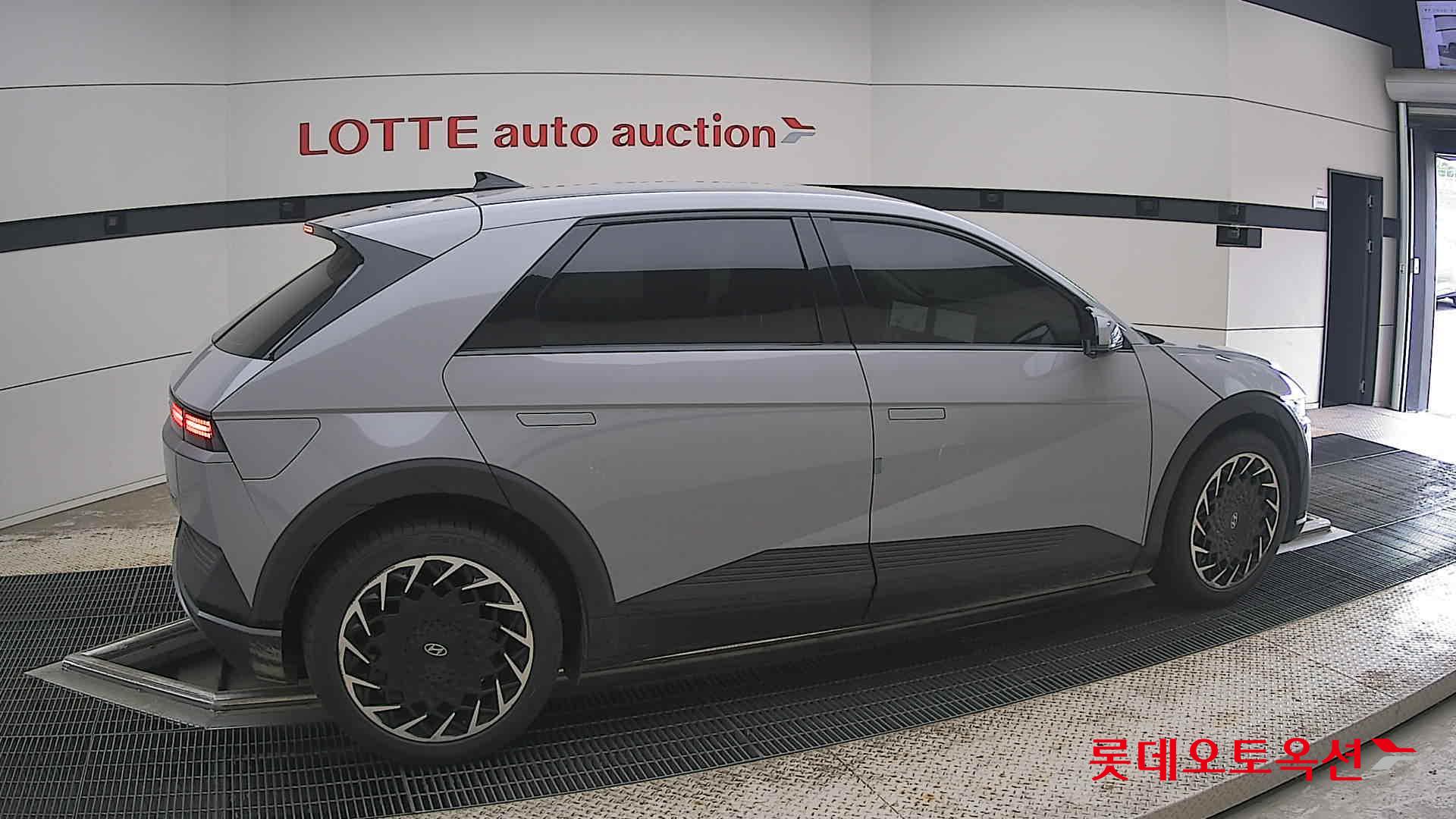 2023 - hyundai ioniq