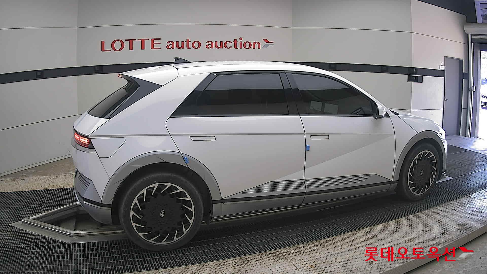 2022 - hyundai ioniq
