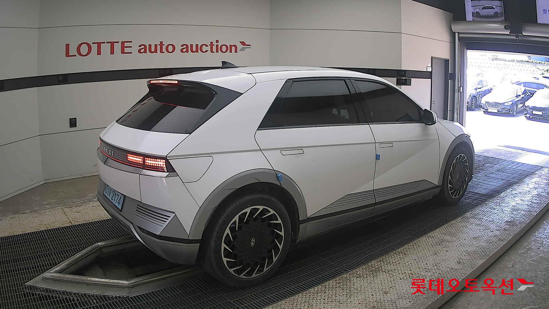 2022 - hyundai ioniq