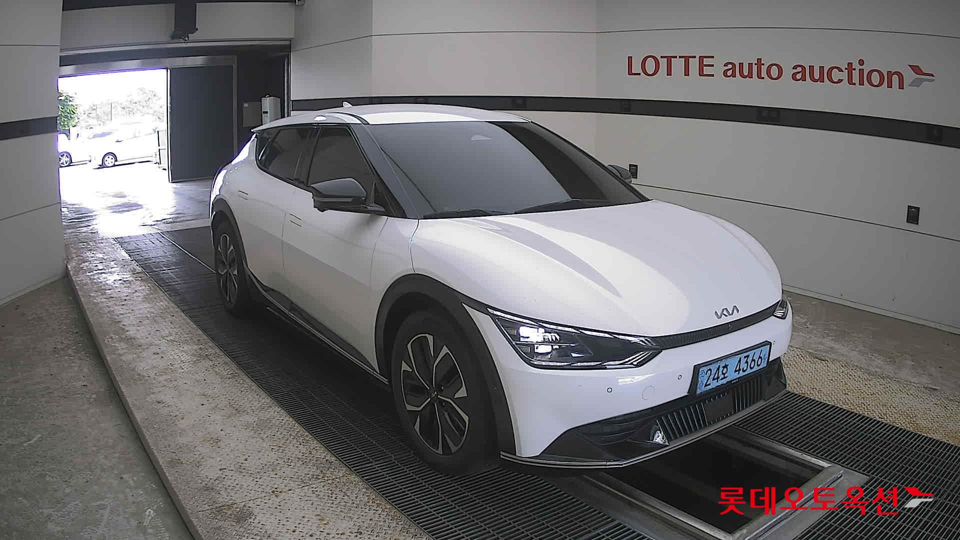 2023 - kia ev6