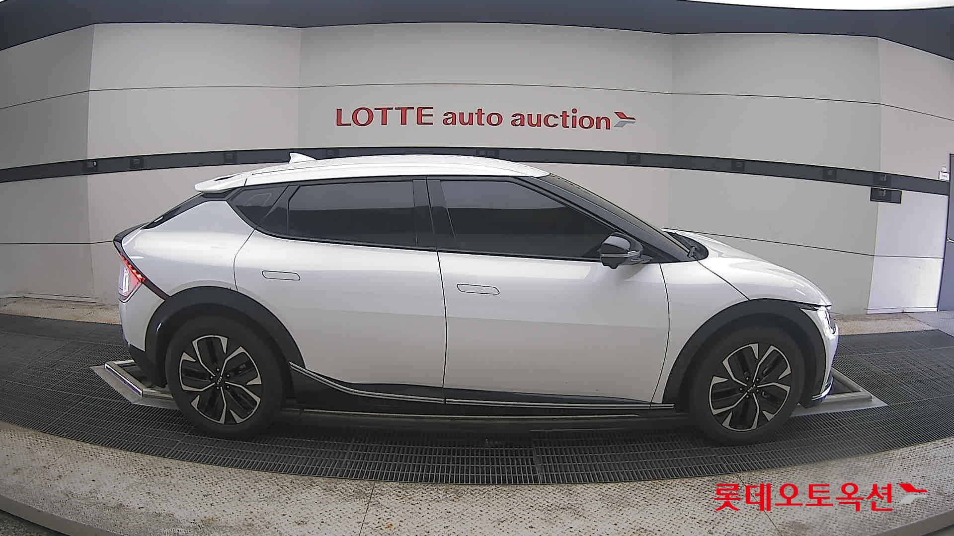 2023 - kia ev6