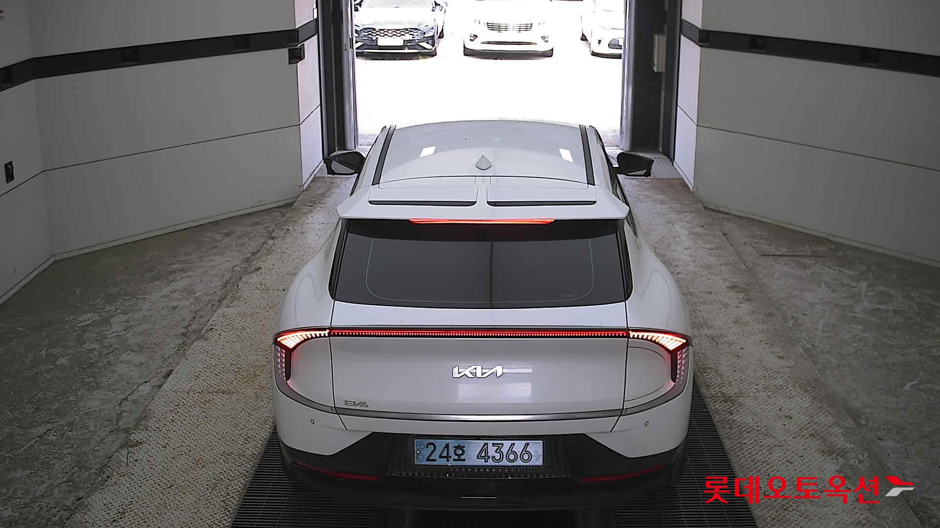 2023 - kia ev6