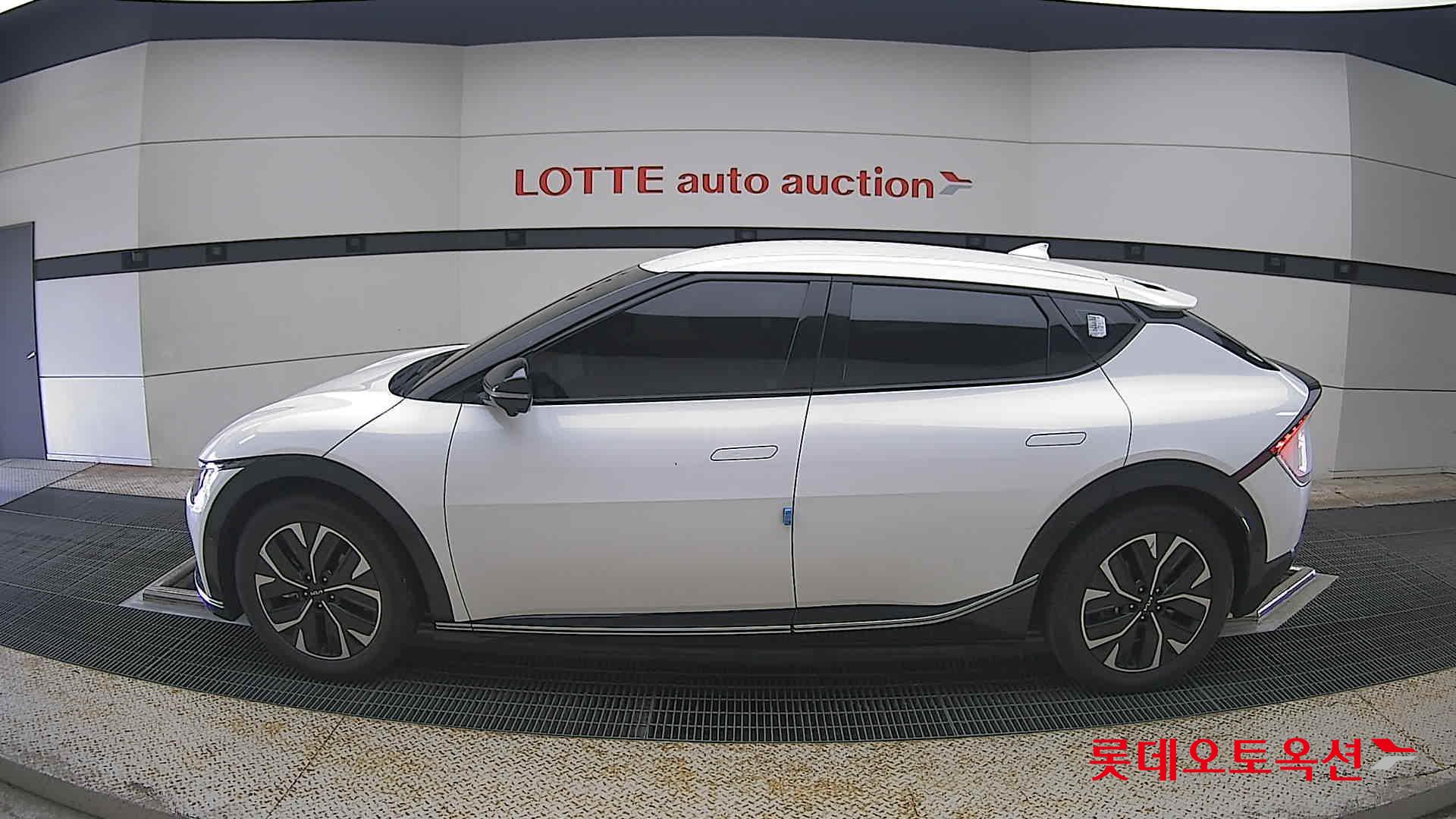 2023 - kia ev6